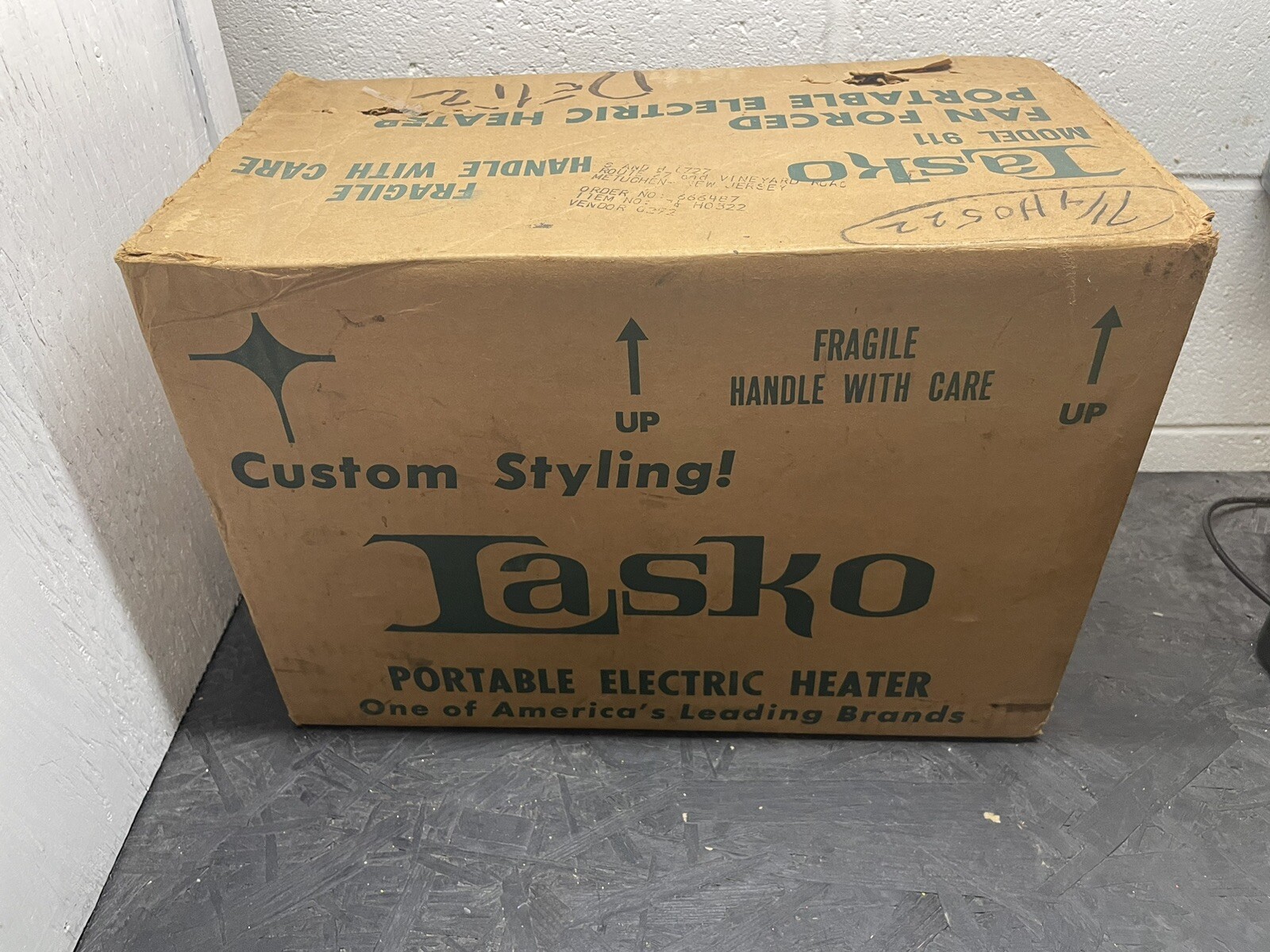 Vintage Lasko Portable Electric Heater 1350 Watt