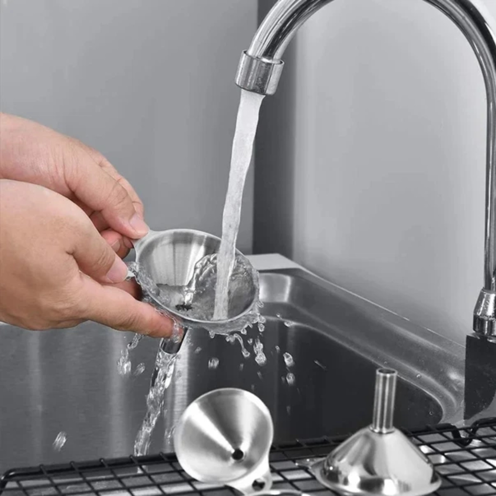 Stainless Steel 5 Pcs Kitchen Funnels Set Food Metal Funnels for Filling Small