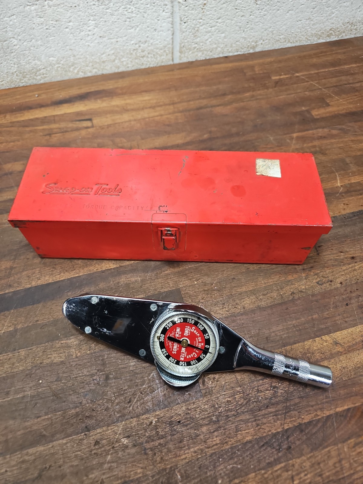 G59- Snap On Torq- Meter, Model TE25A 3/8 Drive Original Vintage Metal Box 1970s