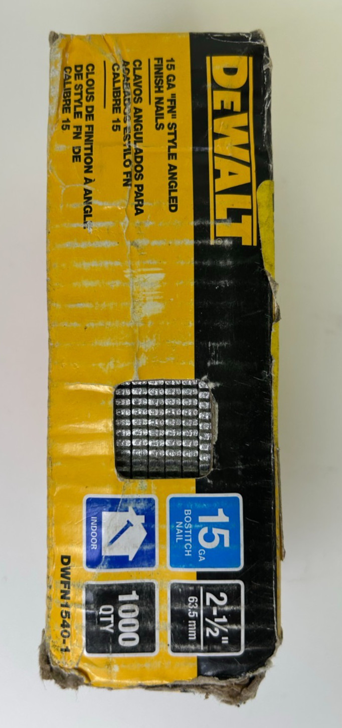 DEWALT 2-1/2 in. x 15-Gauge Angled Finish Nails (1,000) – DWFN1540-1