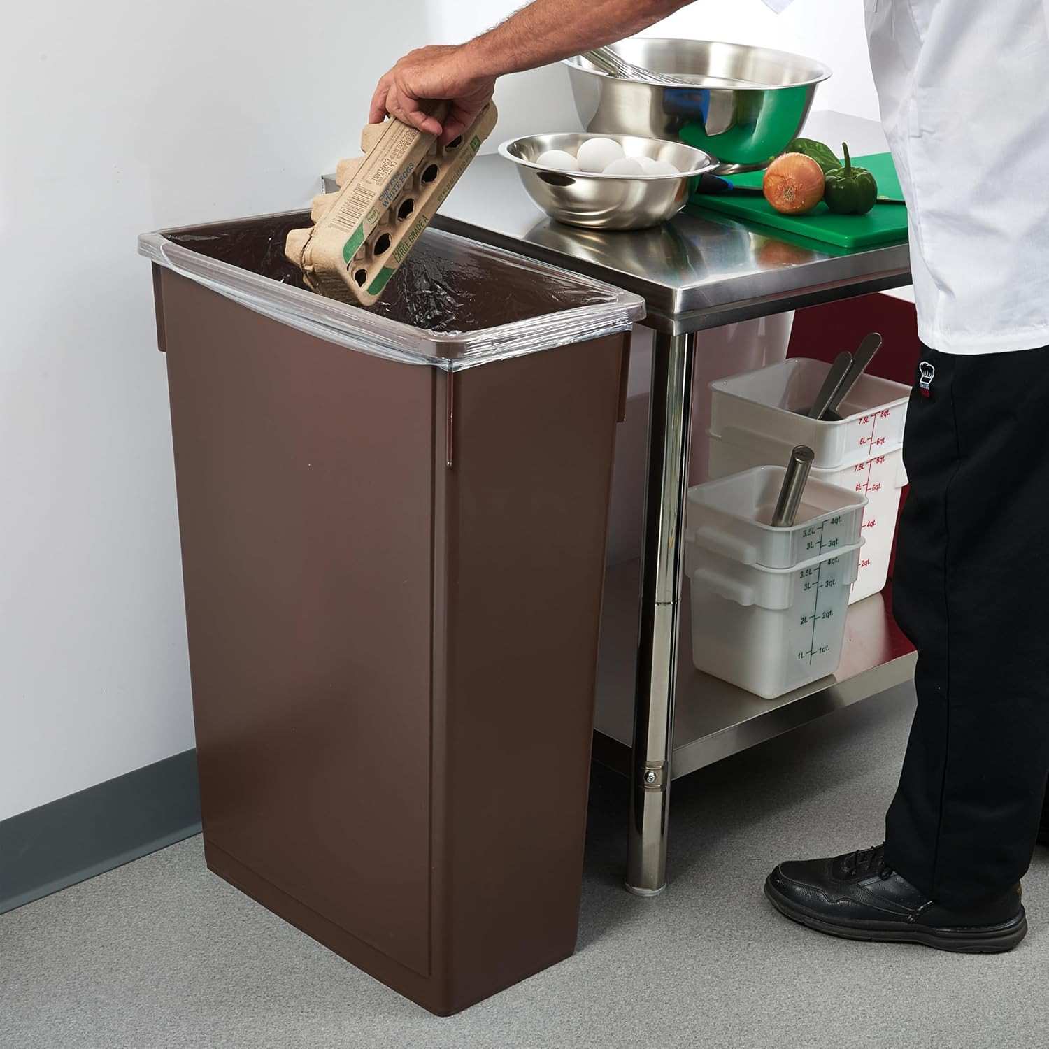 Slender Trash Can, 23-Gallon, Brown