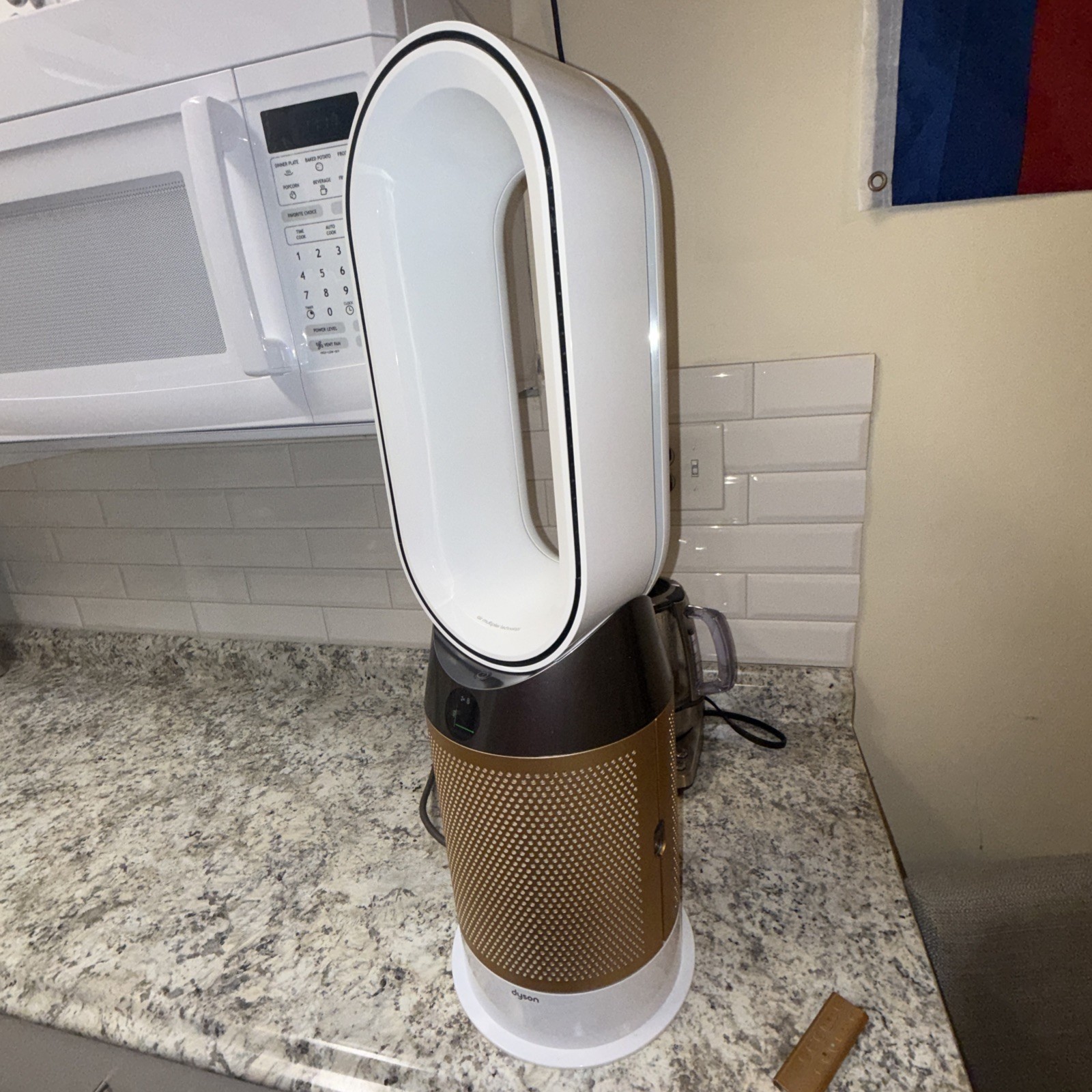 Dyson Purifier Hot+Cool Formaldehyde HP09 White/Gold Remote Perfect Working 100%