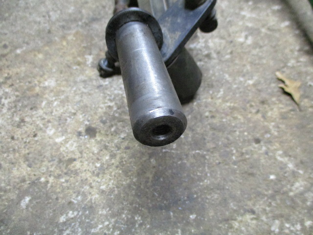 John Deere 212 Front Axle Assembly