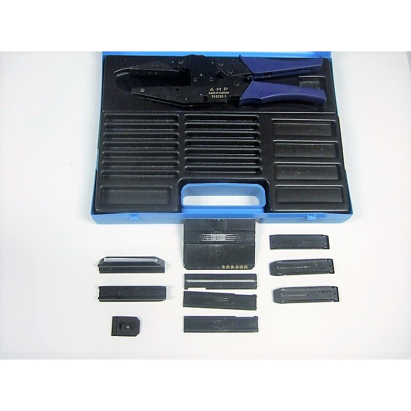 91271-1 Hand Tool Kit Mfg.: AMP Tyco Condition: Used