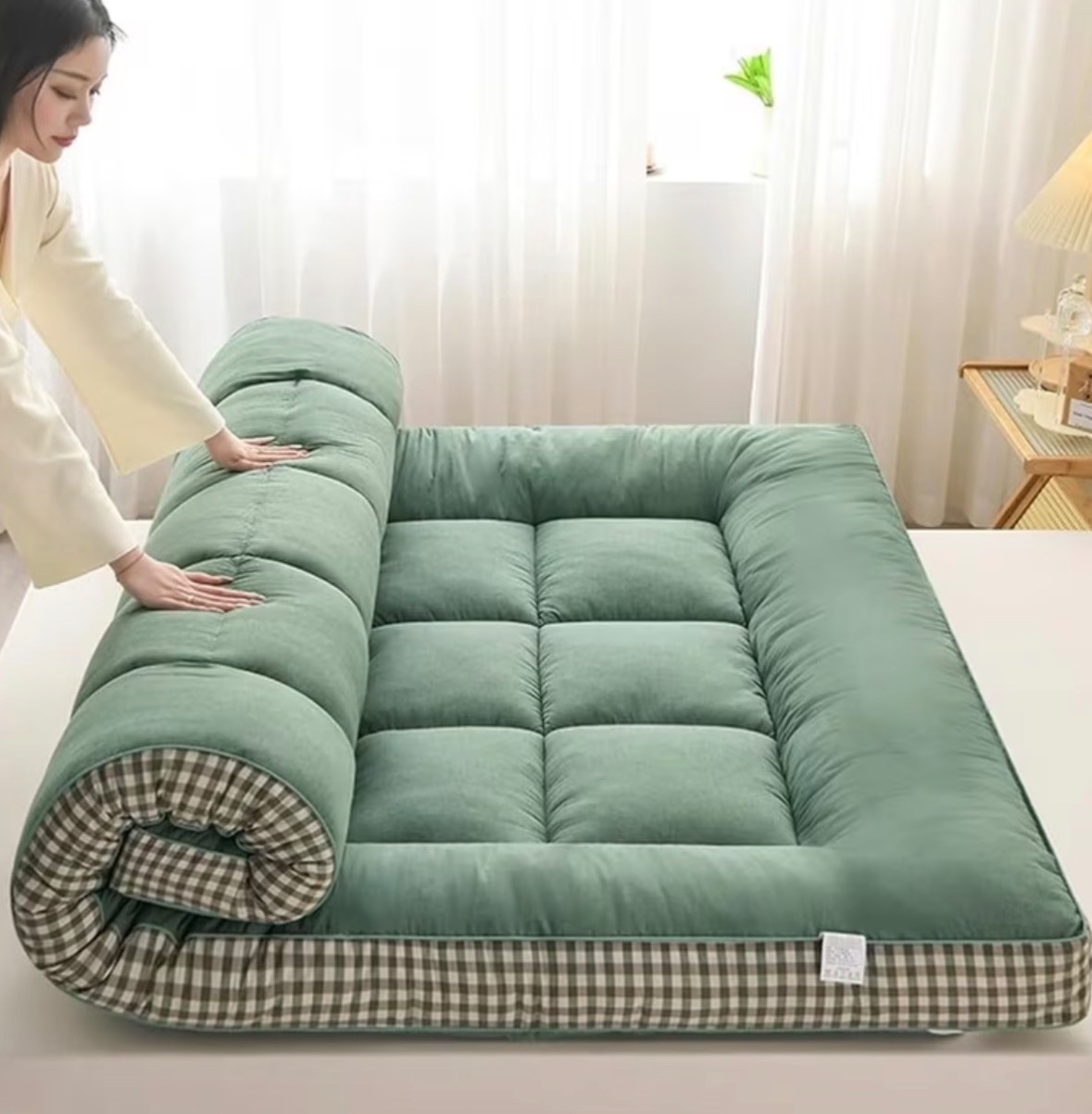 Portable Rollable Tatami Futon Mattress, Ideal for Floor Sleeping, Guest Beds