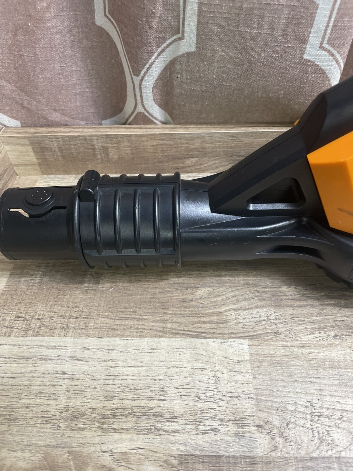 WORX Cordless Leaf Blower, Electric Blowers for Lawn Care with 120 MPH & 3.5 LBS