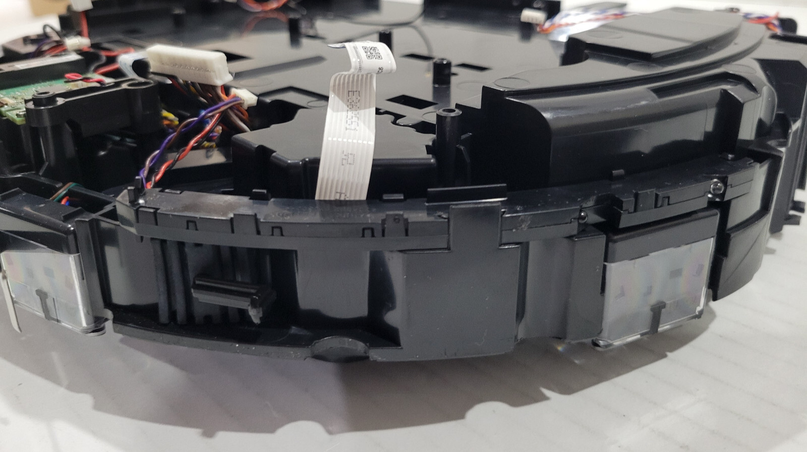 iRobot Roomba J7 Vacuum Barebones (Camera All Sensors Bumper And All covers)