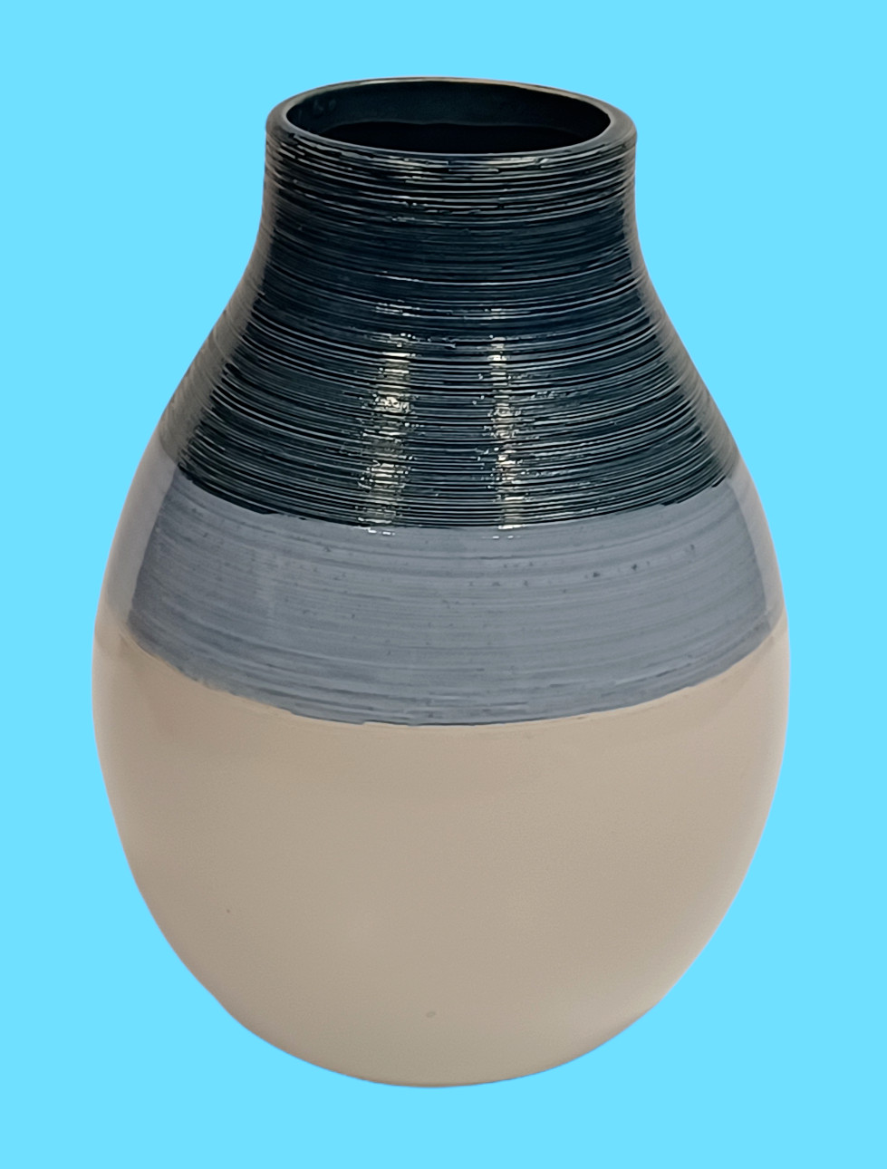 Pier 1 One 9″ Tapered Round Vase Light to Dark Textured Glossy Finish 3 -Toned