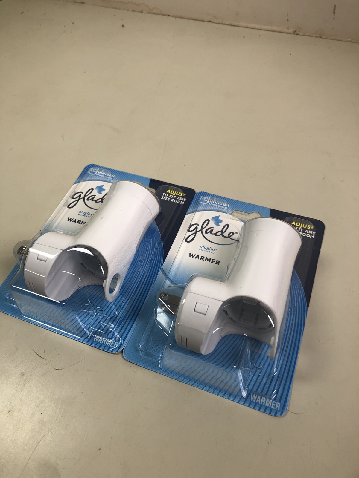 Glade Scented Oil Plugins Warmer Adjustable Any Size Room Air Freshener (2 Pack)