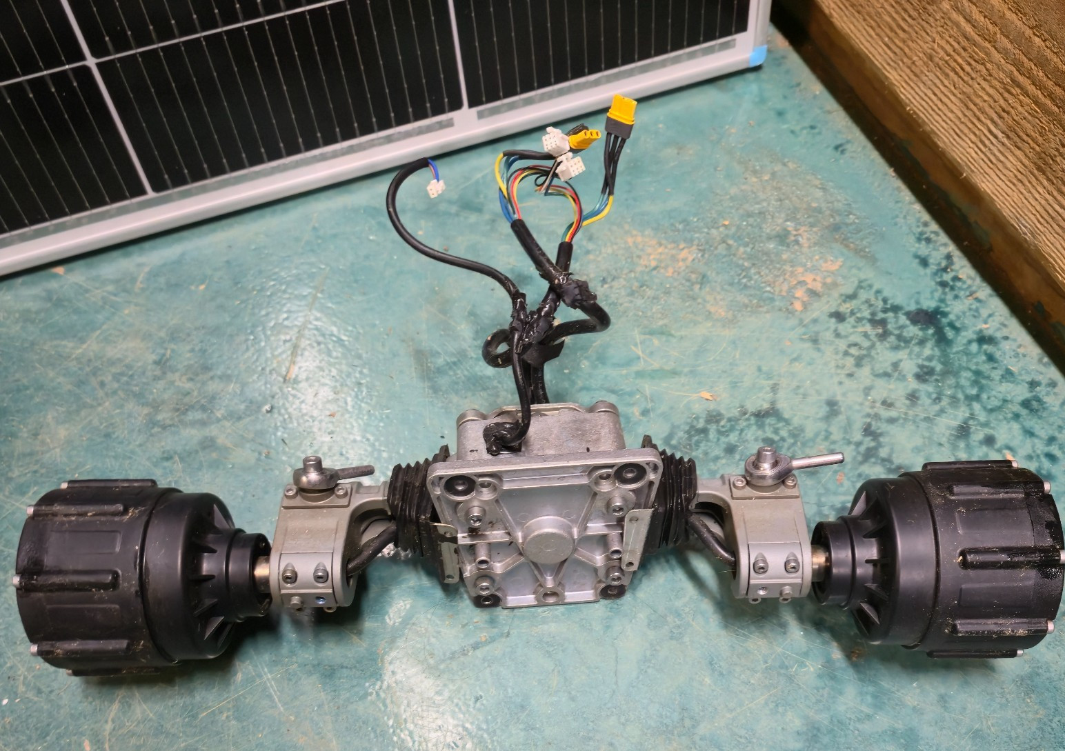PARTS – Luba 2 Front Axle Assembly – TESTED, WORKING — TALL VERSION – 3PH/BLDC