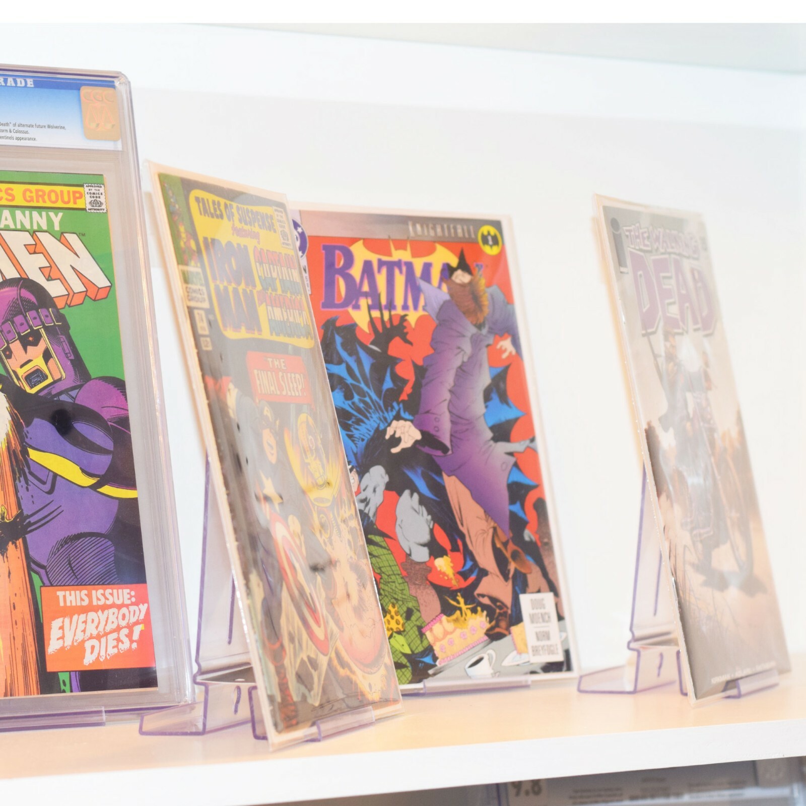 ComicMount™ Invisible Comic Book Display Shelf Stand and Wall Mount