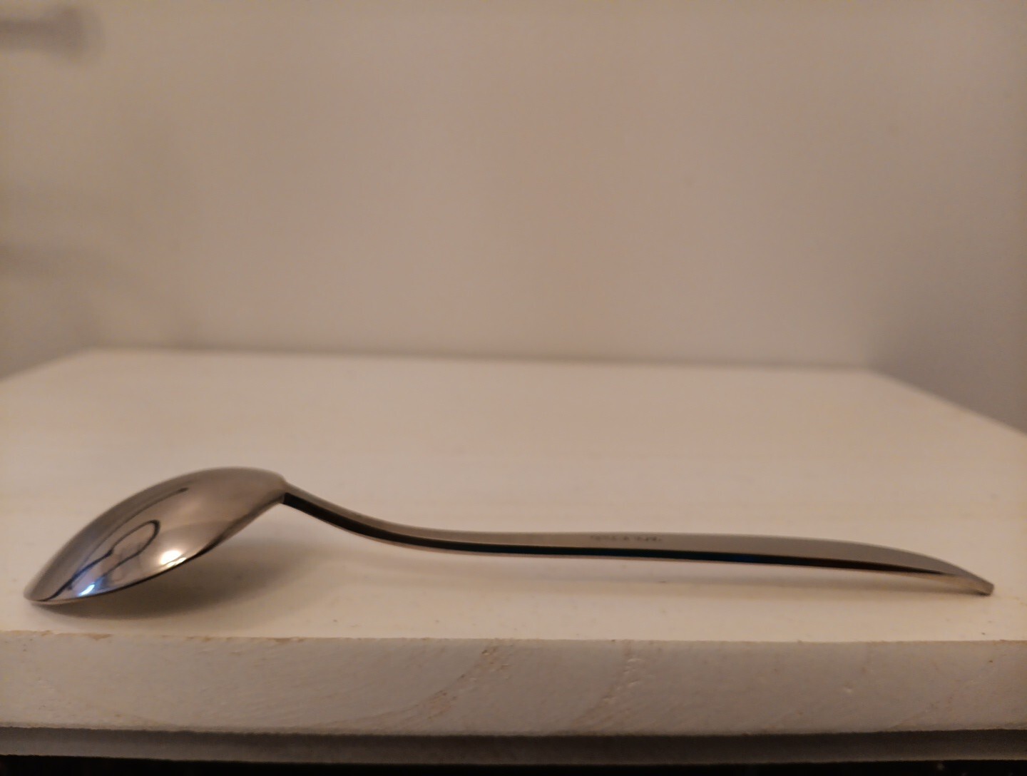 Set 8 Oneida Vintage- Heavy -Plain Curved Up End Tip Slender Soup Gumbo Spoon 6″