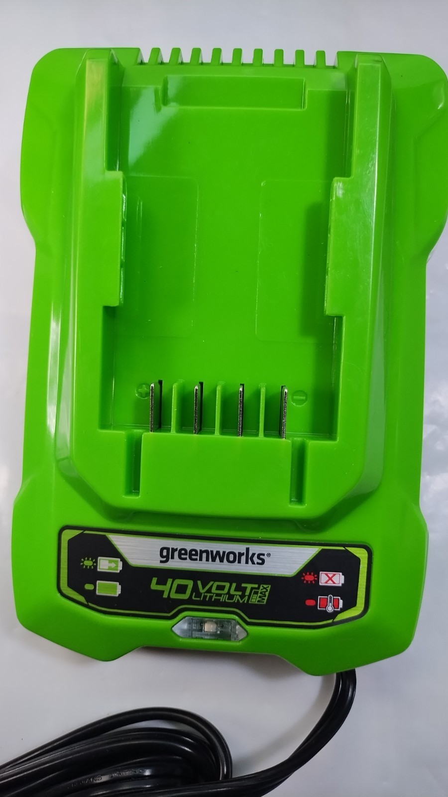 GreenWorks G-MAX Variable Speed Cordless Blower 150 MPH, 40V 2Ah Batt + Charger.