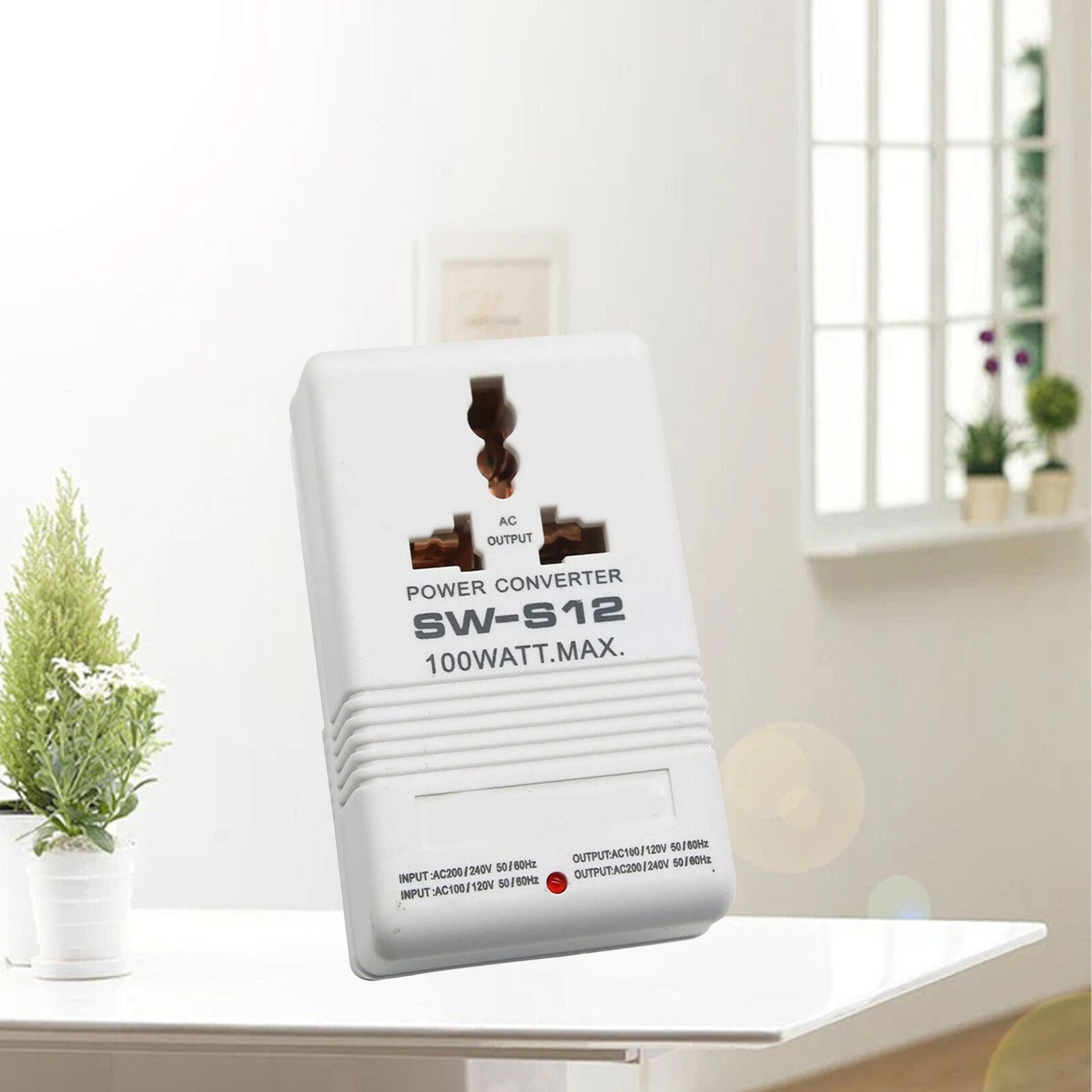 110V/120V to 220V/240V Step-Up & Down Voltage Converter 100W Transformer