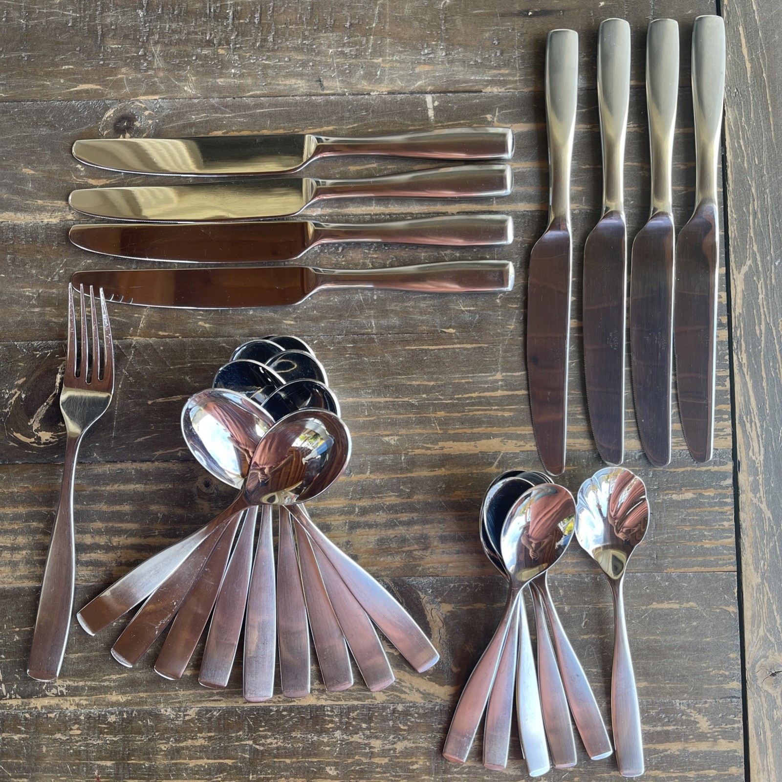 Mikasa SATIN LOFT Stainless 18/10 Vietnam Flatware 24 Pieces