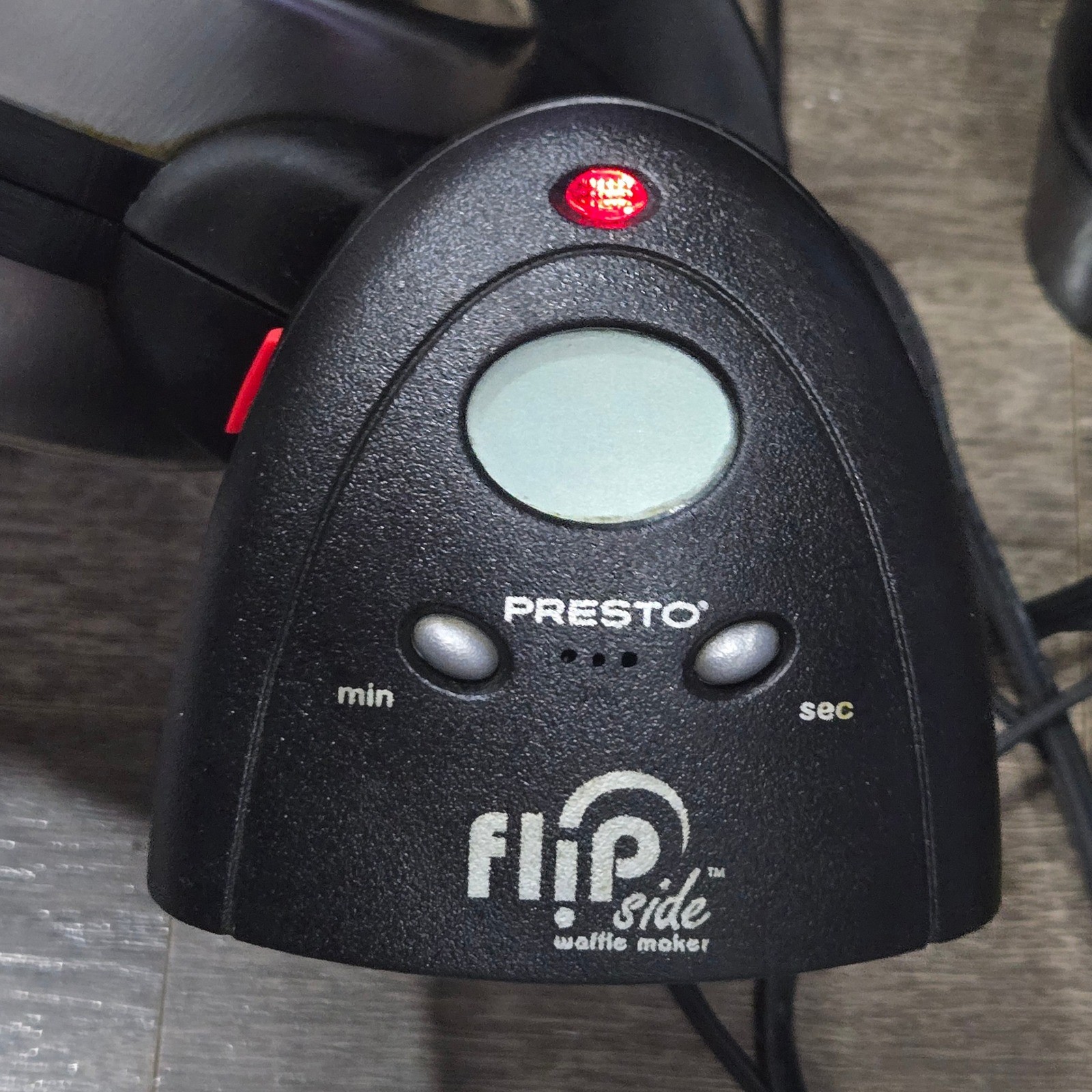 Presto FlipSide Belgian Waffle Maker 0351002 Stainless Steel Rotating 1100W