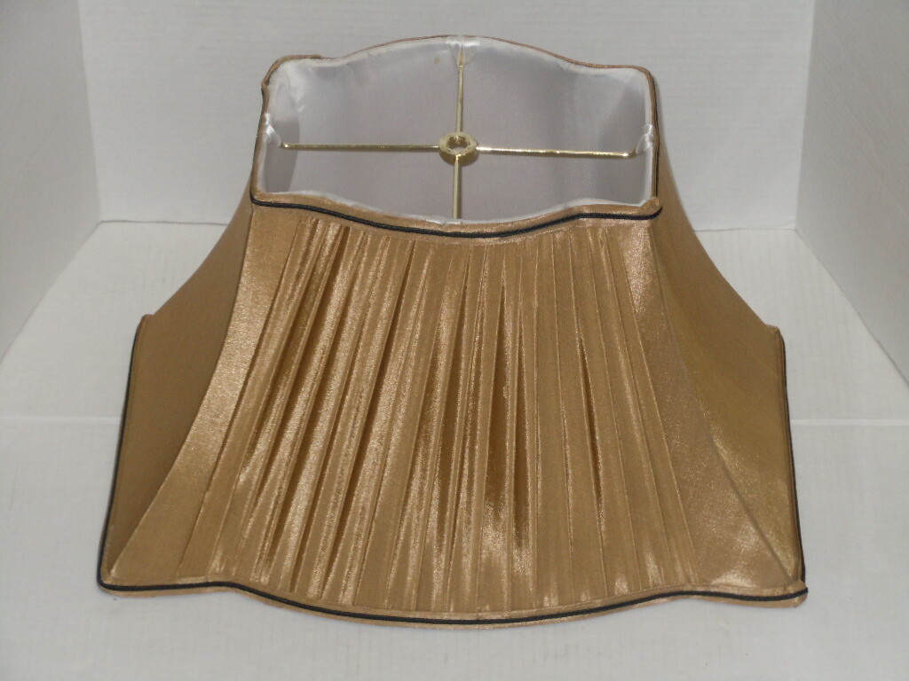 BEAUTIFUL SHANTUNG GOLD PLEATED SILK FABRIC RECTANGULAR LAMP SHADE SOME FLAWS