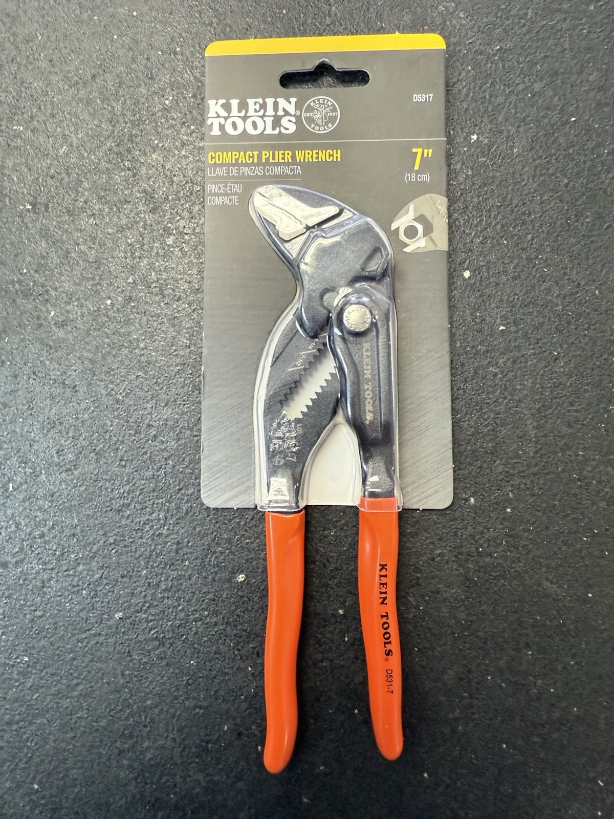 Klein Tools Compact Plier Wrench, 7″(18cm)~Large Size Range W/1.5”Max Jaw D5317
