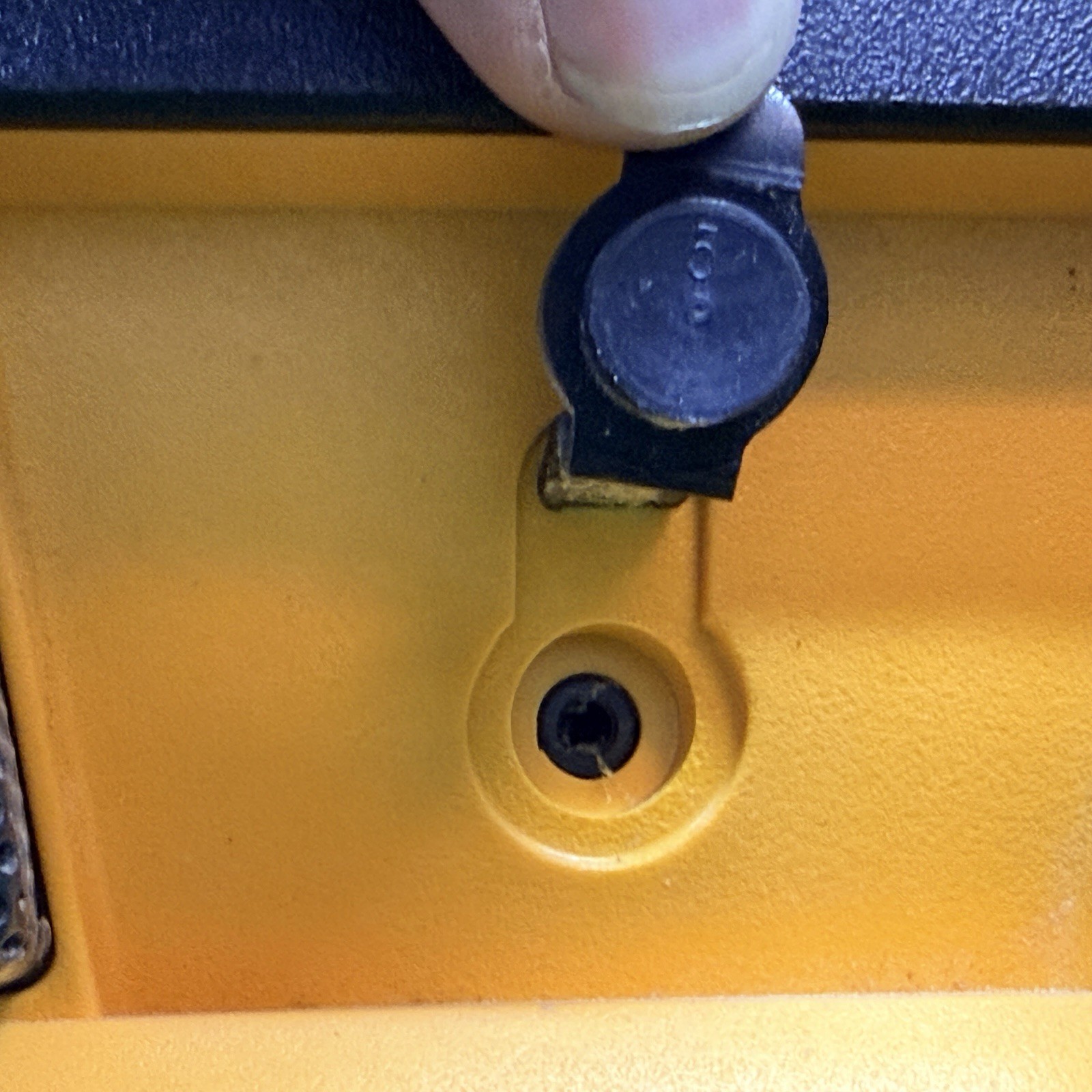 DEWALT Cordless JOBSITE Radio Charger AM/FM 1-HR NiCd Battery Charger 18v Tested