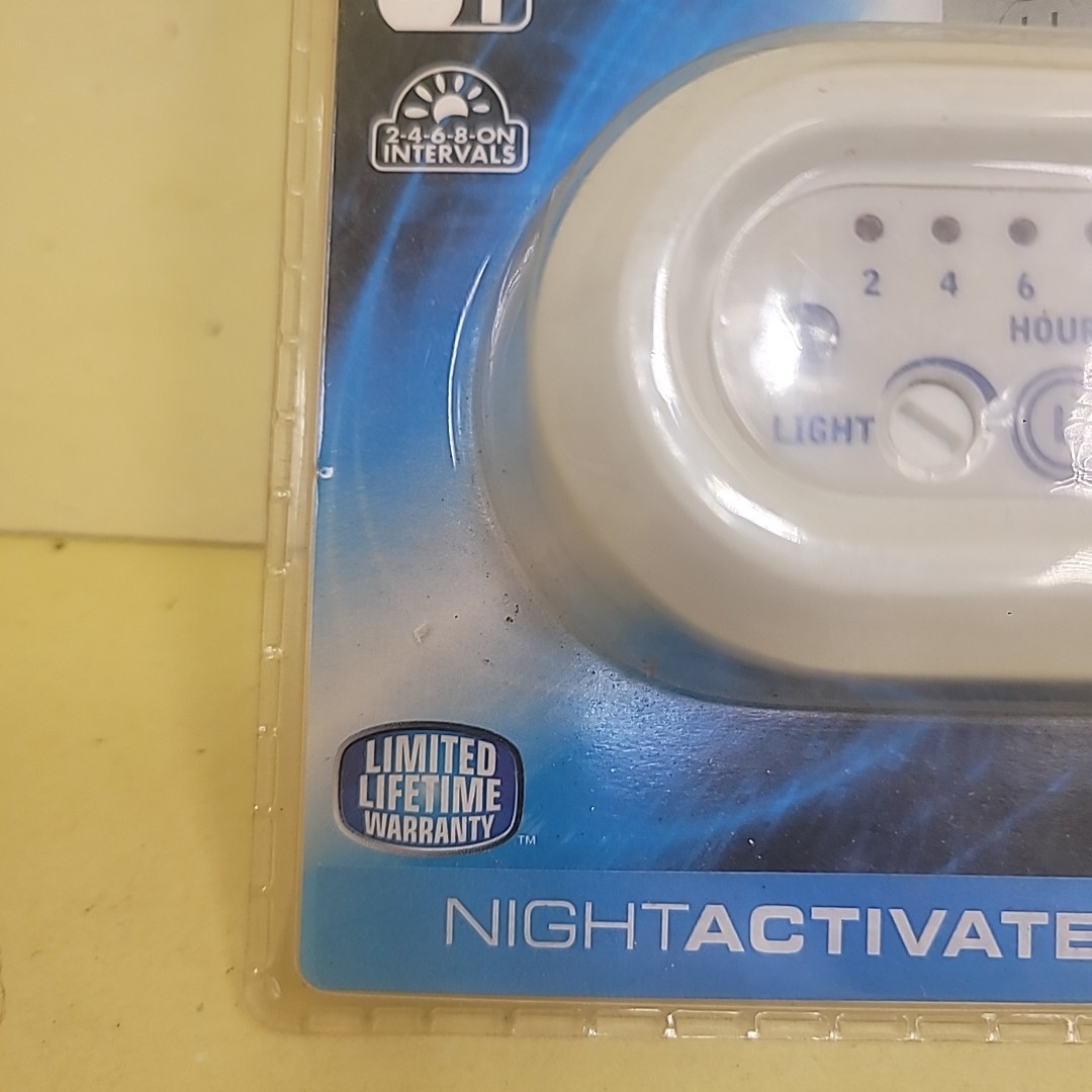 Brinks Ez Preset Timer 2hr Increment 8 AMP With Photocell Night Activated