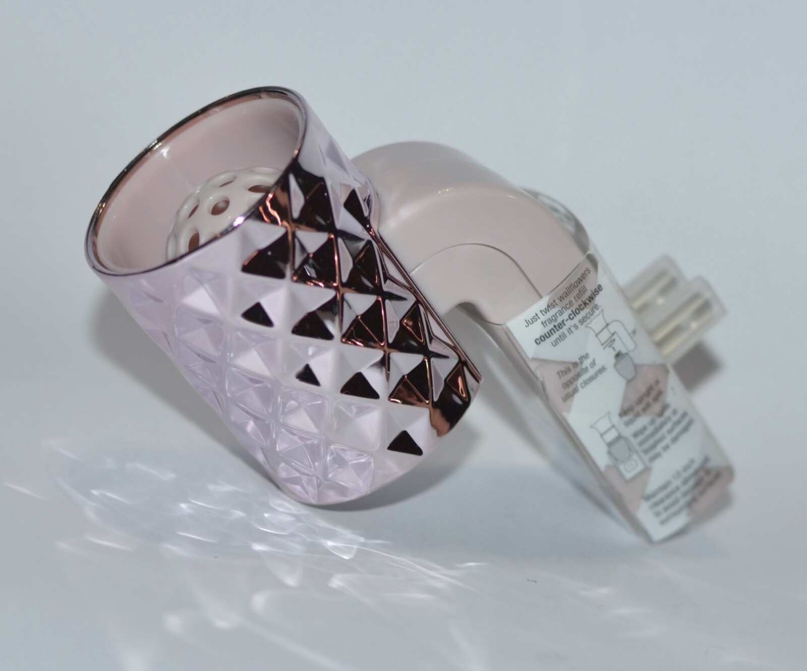 BATH & BODY WORKS PINK SHINY MAUVE DIAMOND WALLFLOWER FRAGRANCE PLUG IN HOLDER