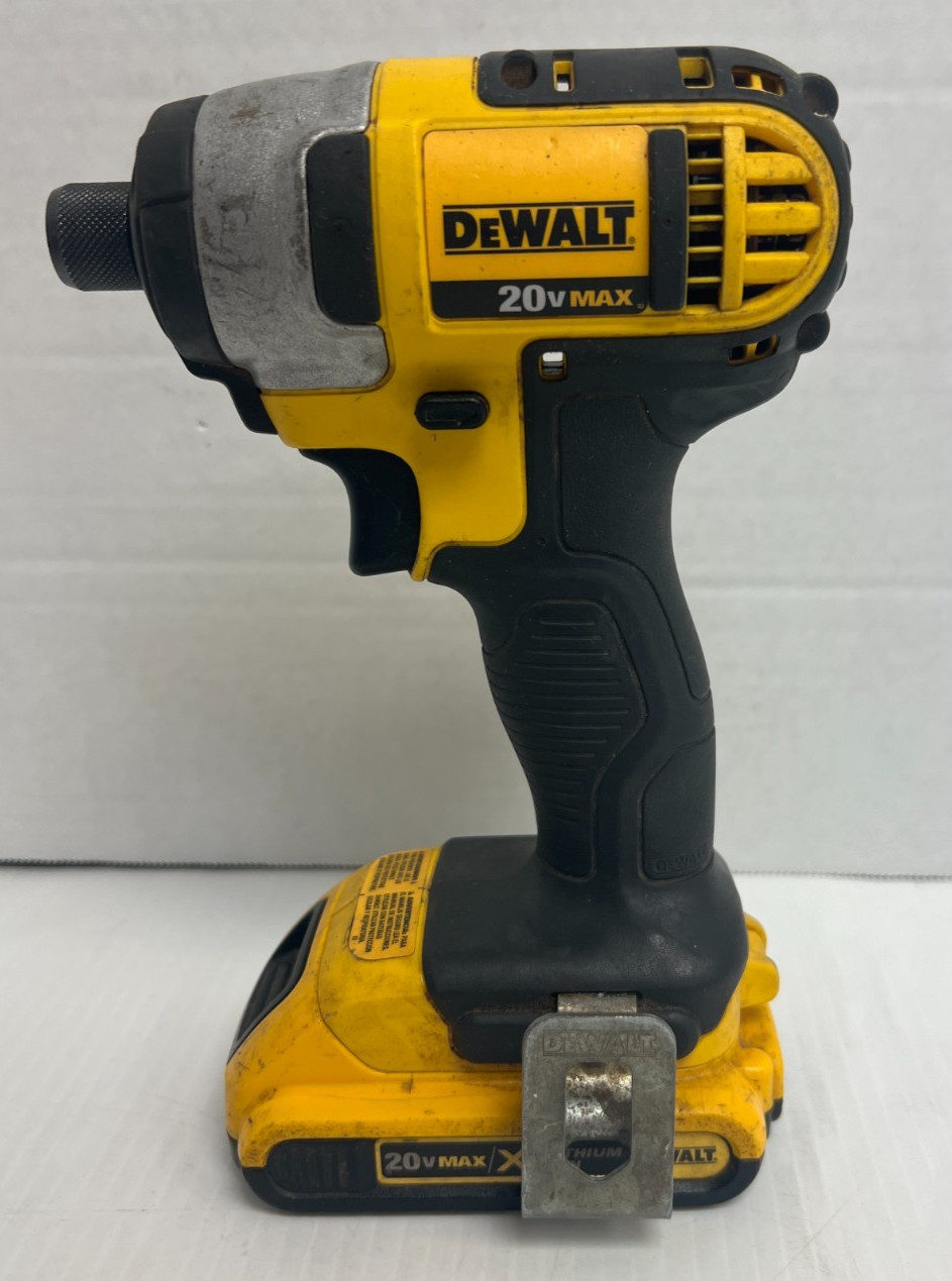 Dewalt DCF885 20 Volt 20V Max Lithium Ion 1/4” Impact Driver WITH BATTERY