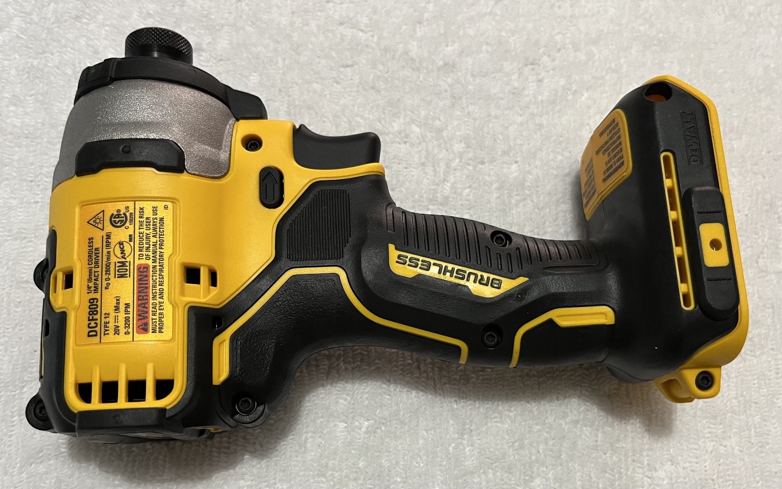 New Dewalt DCF809B 1/4″ 20V 20 Volt Max Atomic Compact Brushless Impact Driver