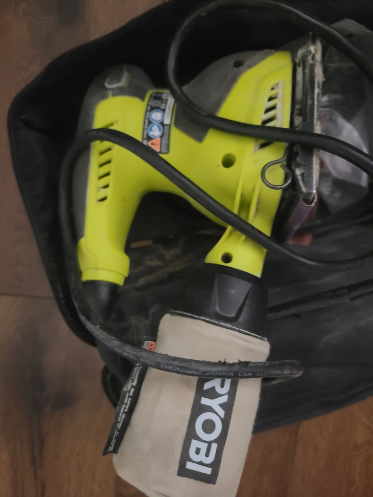 Ryobi 2 Amp Corded 1/4 Sheet Sander