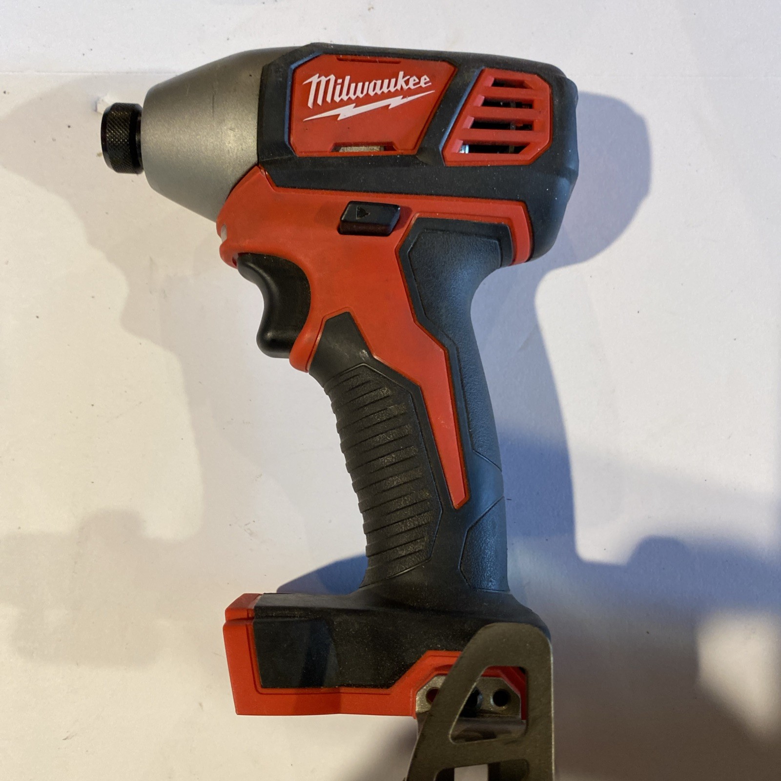 Milwaukee 2656-20 1/4″ M18 Cordless Battery Hex Impact Driver