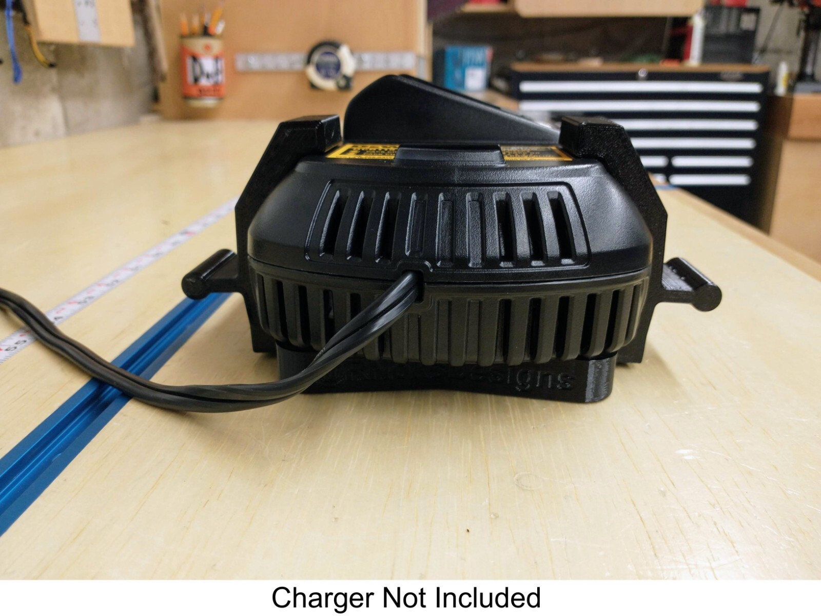 Wall Mount for DeWalt DCB119 DC Car Charger, Made in USA
