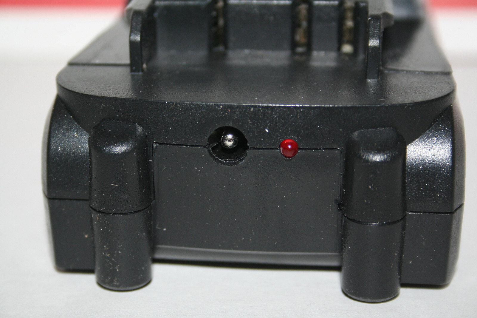 NEW Warrior 18V Lithium Battery Pack 1.3 Ah With LED Status Indicator BIG PLUG