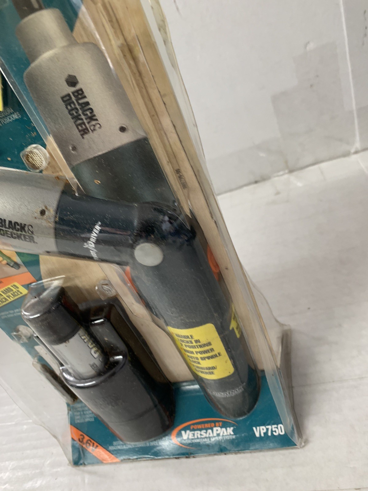 Black & Decker Pivot Driver 3.6V Volt Cordless Screwdriver VP750-READ