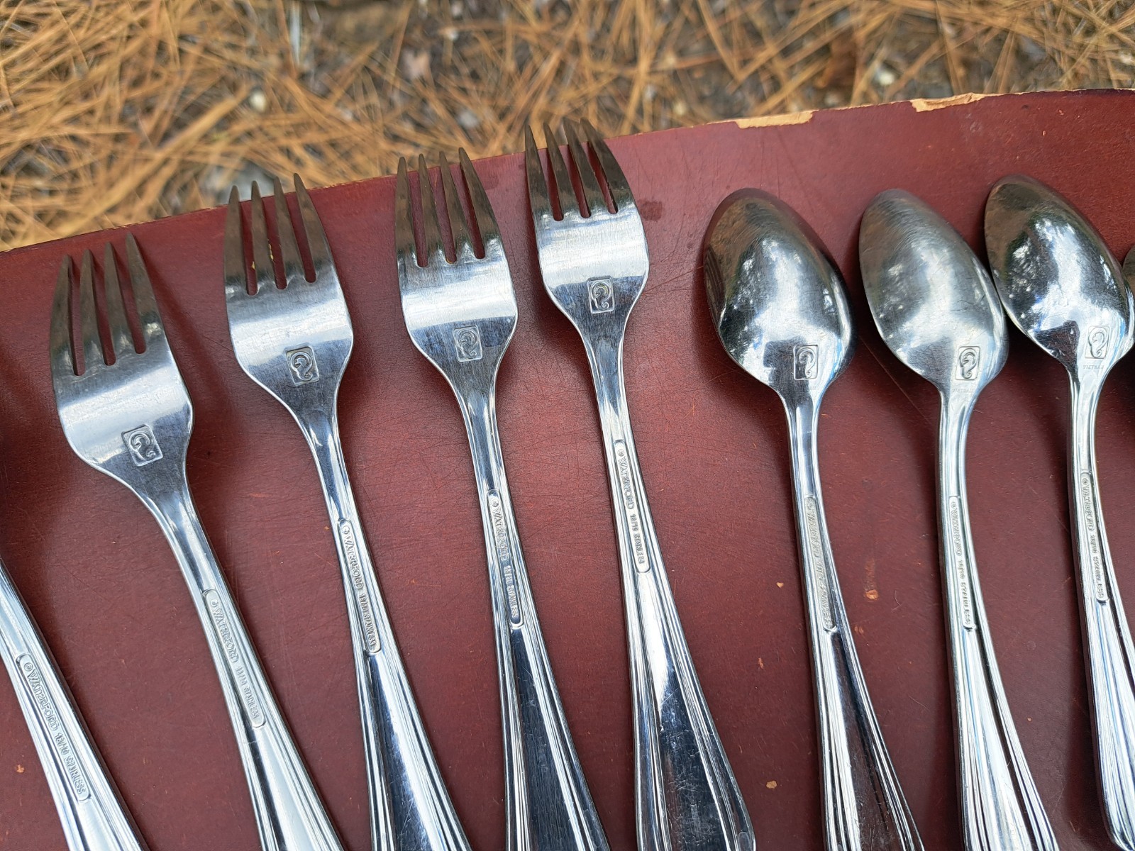 Waterford LINEAR 18/10 Stainless Flatware Vietnam Lot Of 25 Pieces