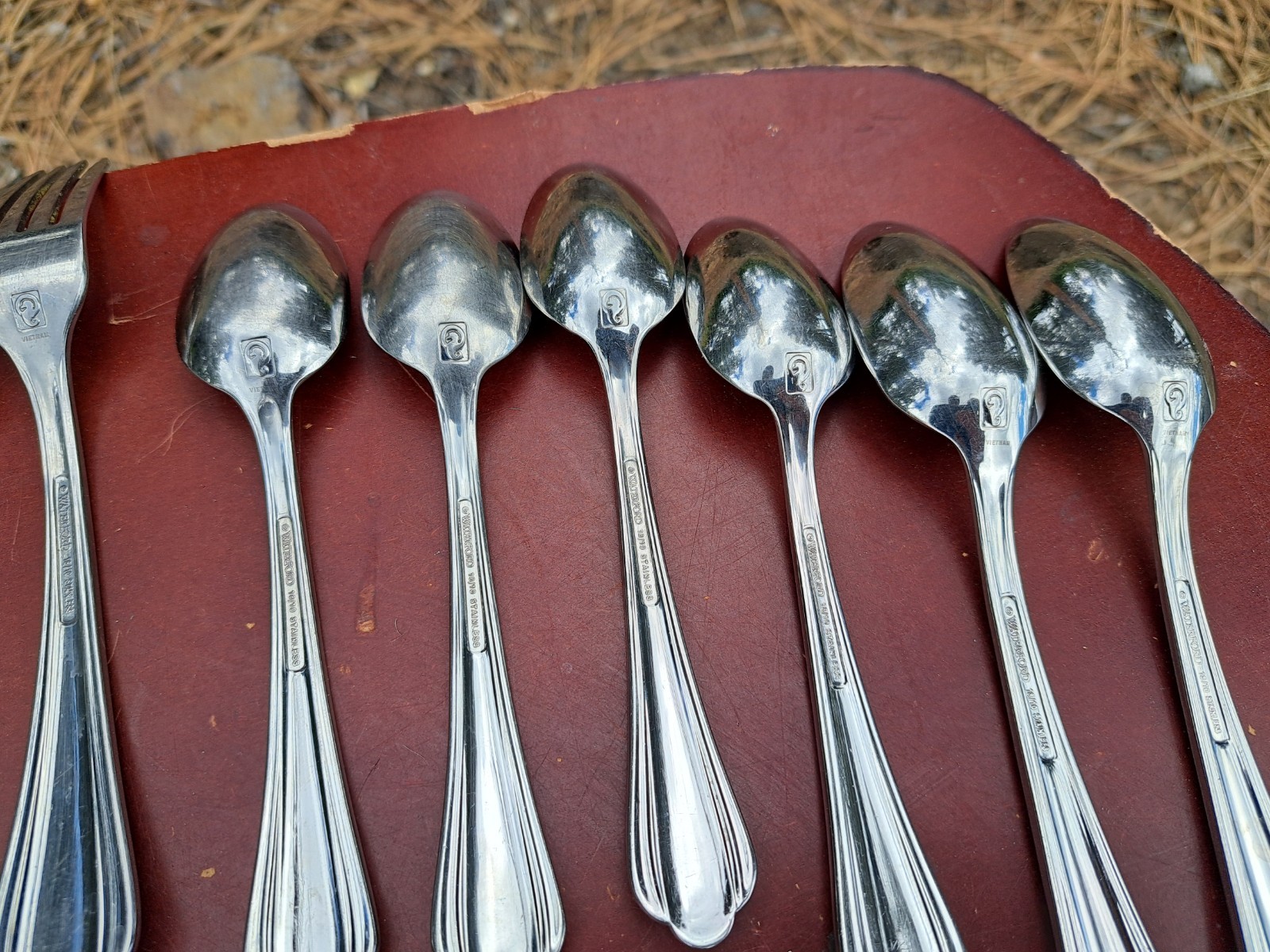 Waterford LINEAR 18/10 Stainless Flatware Vietnam Lot Of 25 Pieces