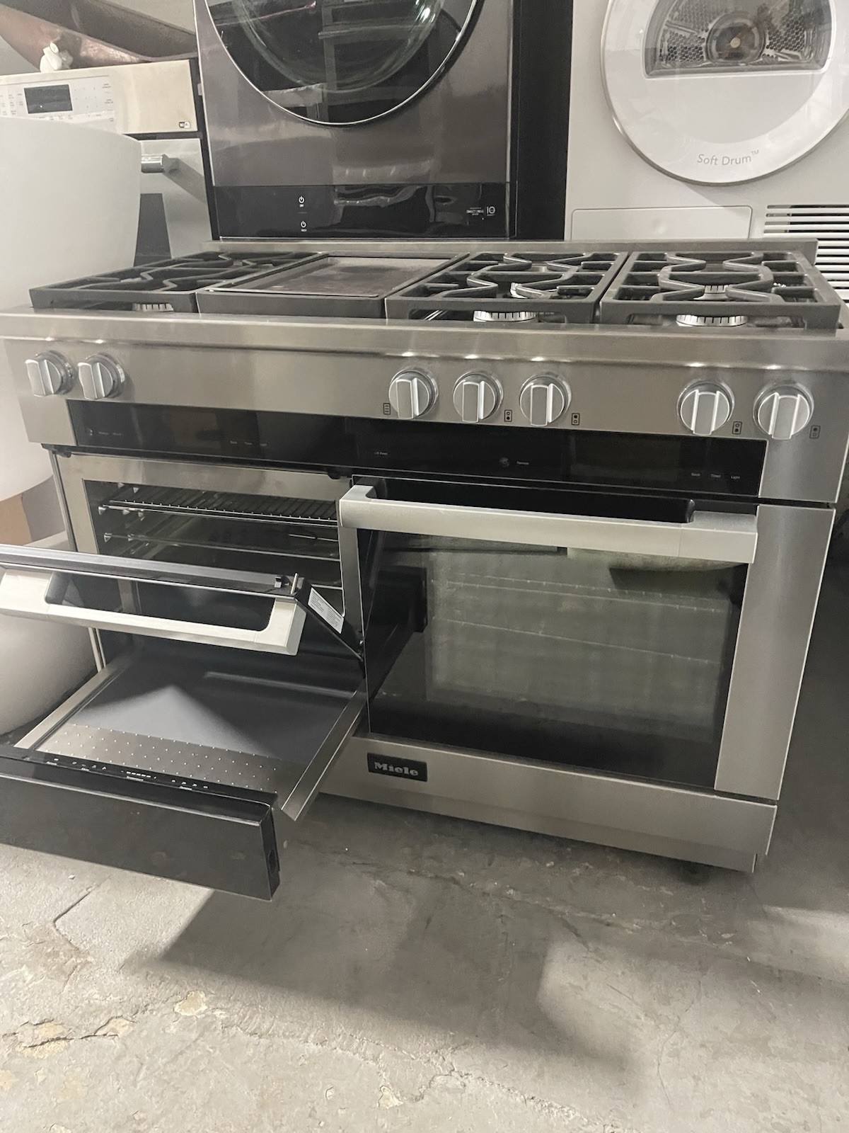 Miele HR1956- 3LP DFGD Series 48″ Smart Freestanding Dual Fuel Range
