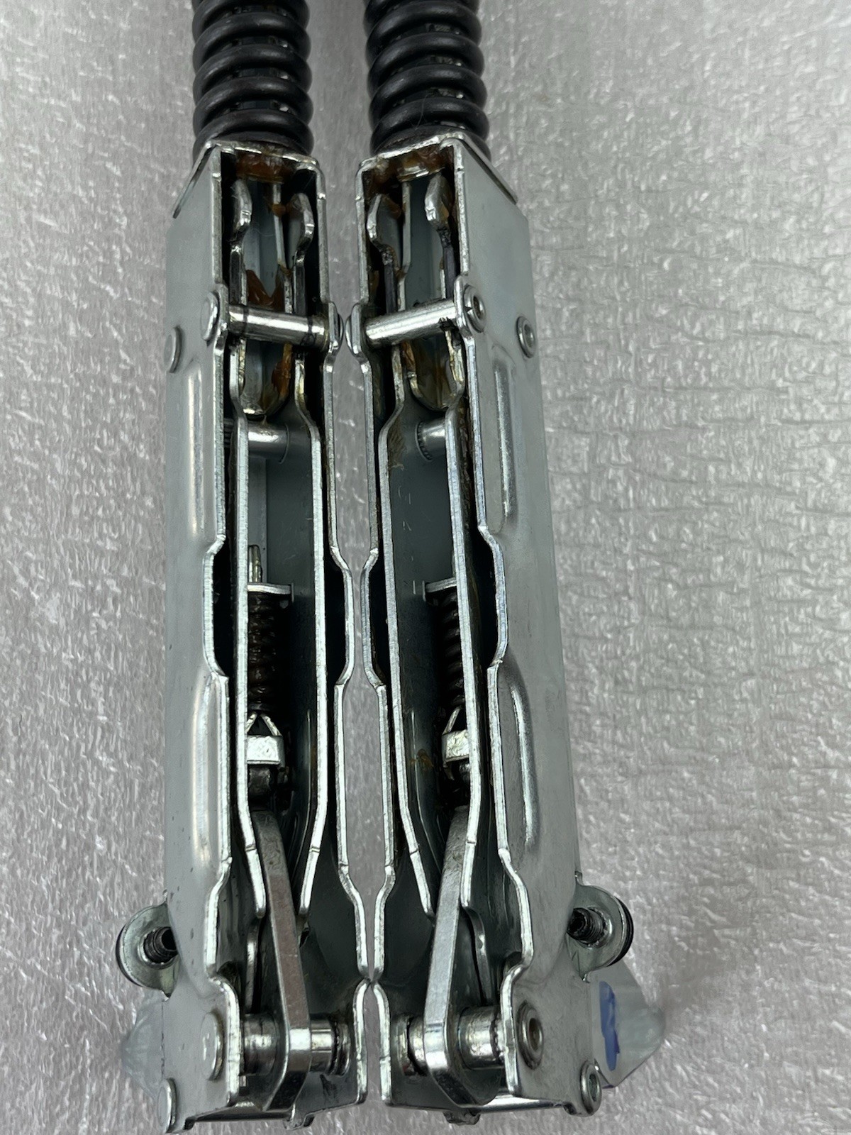 DG94-00358E, DG94-00358L Pair Samsung Range Oven Door Hinges (L+R) NE63T8111SS