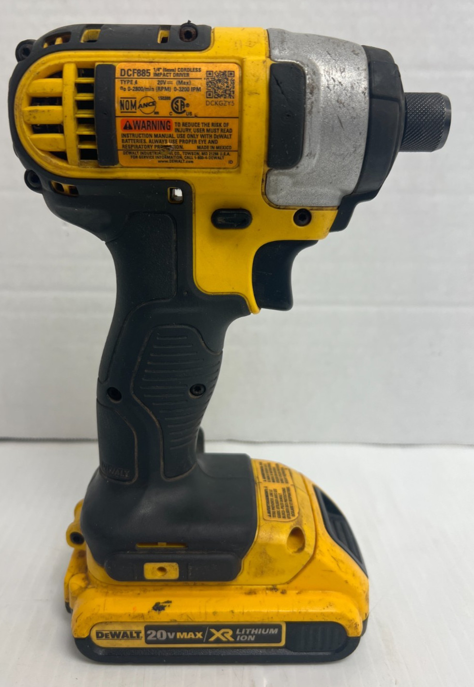 Dewalt DCF885 20 Volt 20V Max Lithium Ion 1/4” Impact Driver WITH BATTERY