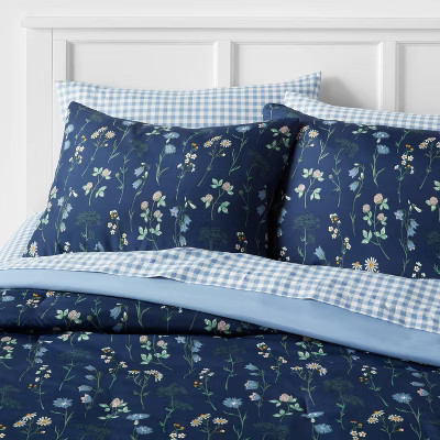 5pc Twin Extra Long Floral Printed Microfiber Reversible Comforter & Sheets Set