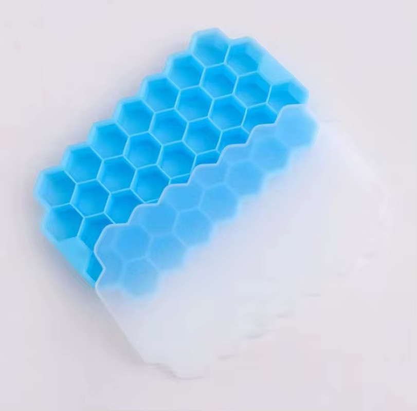 148-Cube Silicone Ice Tray Large-Capacity Reusable Ice Maker Mold with Lid