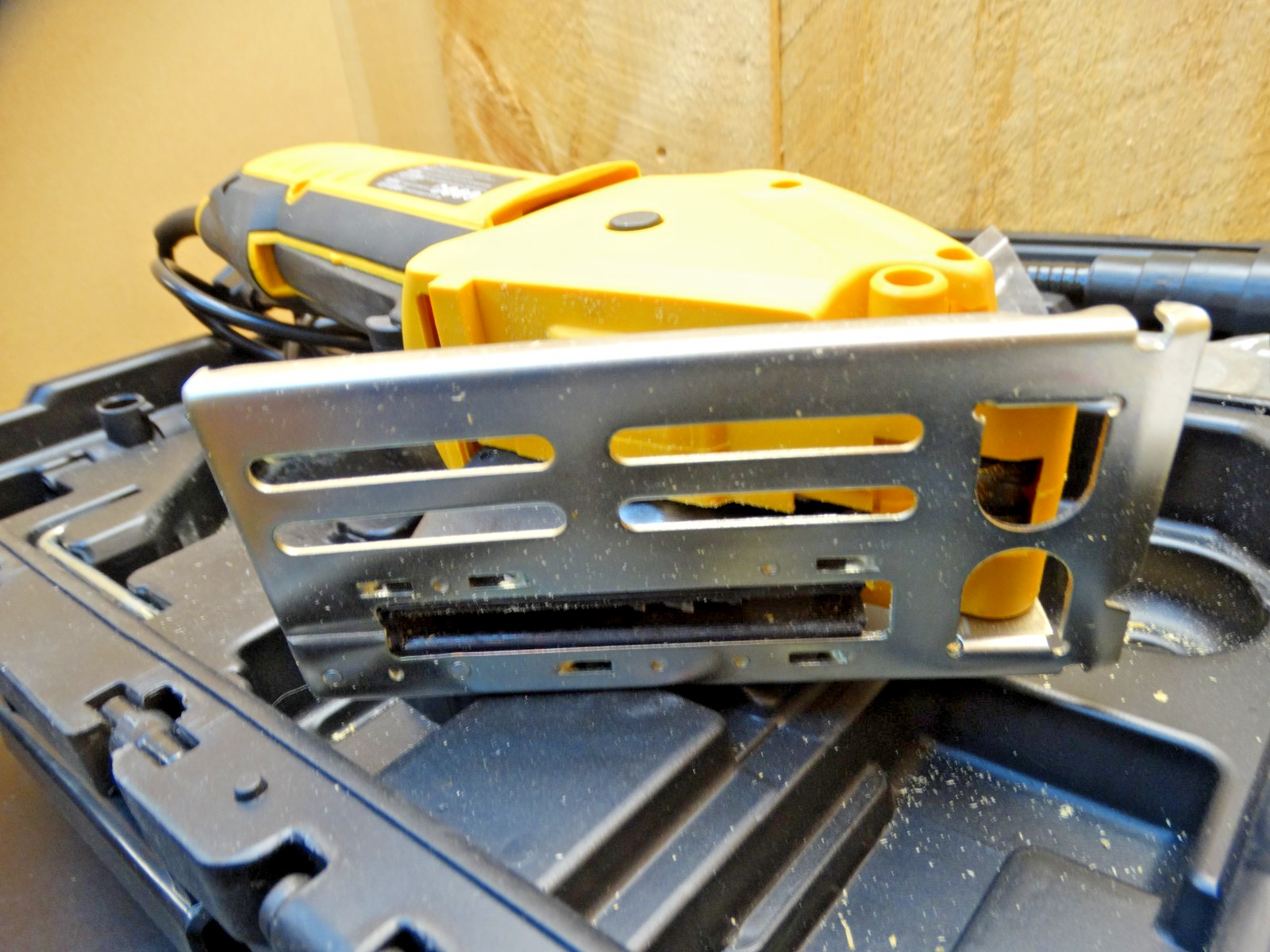 RotoRazer RZ120 Corded 26mm Cutting Depth Circular Saw with Case & Extra Blades