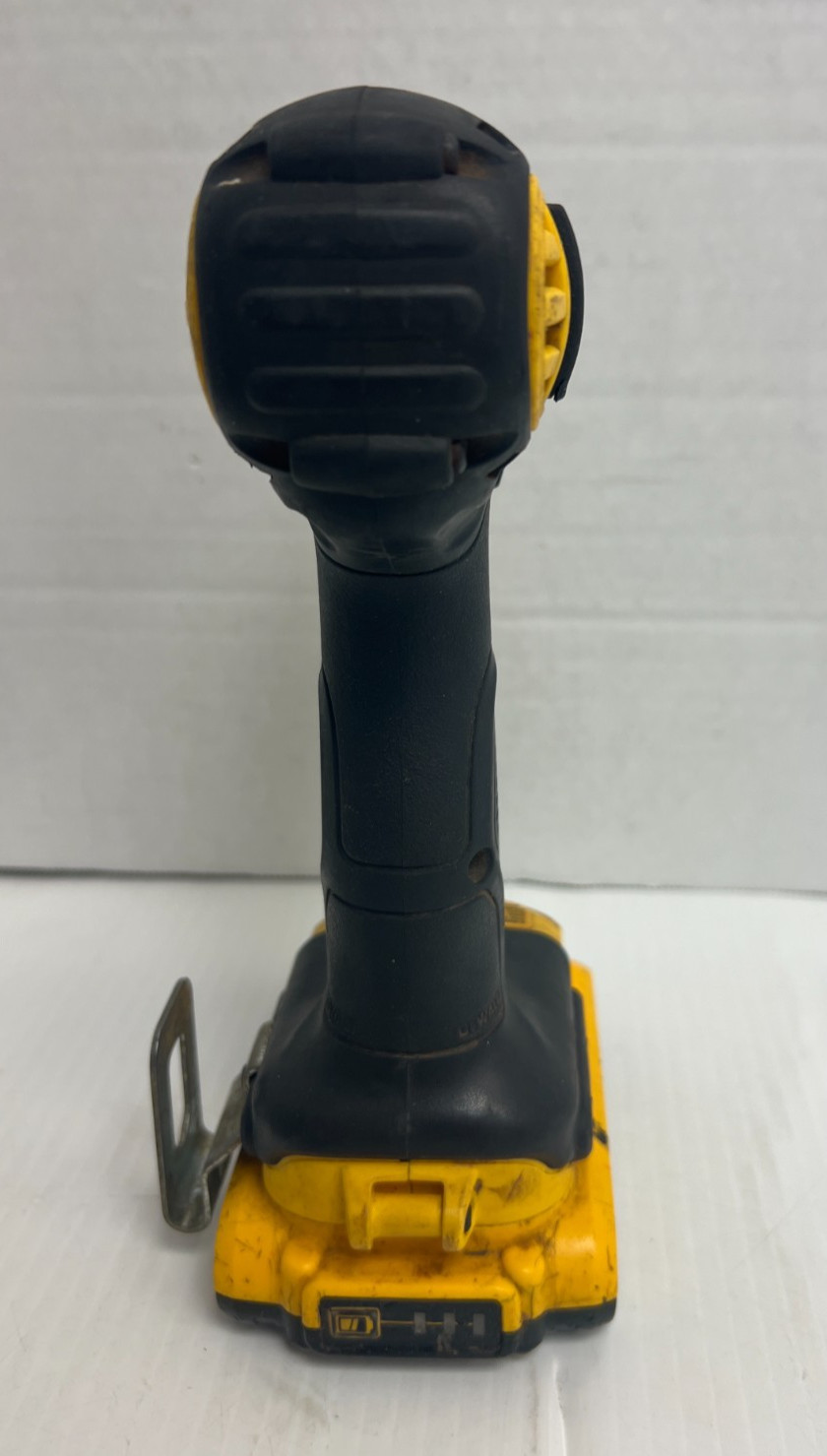 Dewalt DCF885 20 Volt 20V Max Lithium Ion 1/4” Impact Driver WITH BATTERY