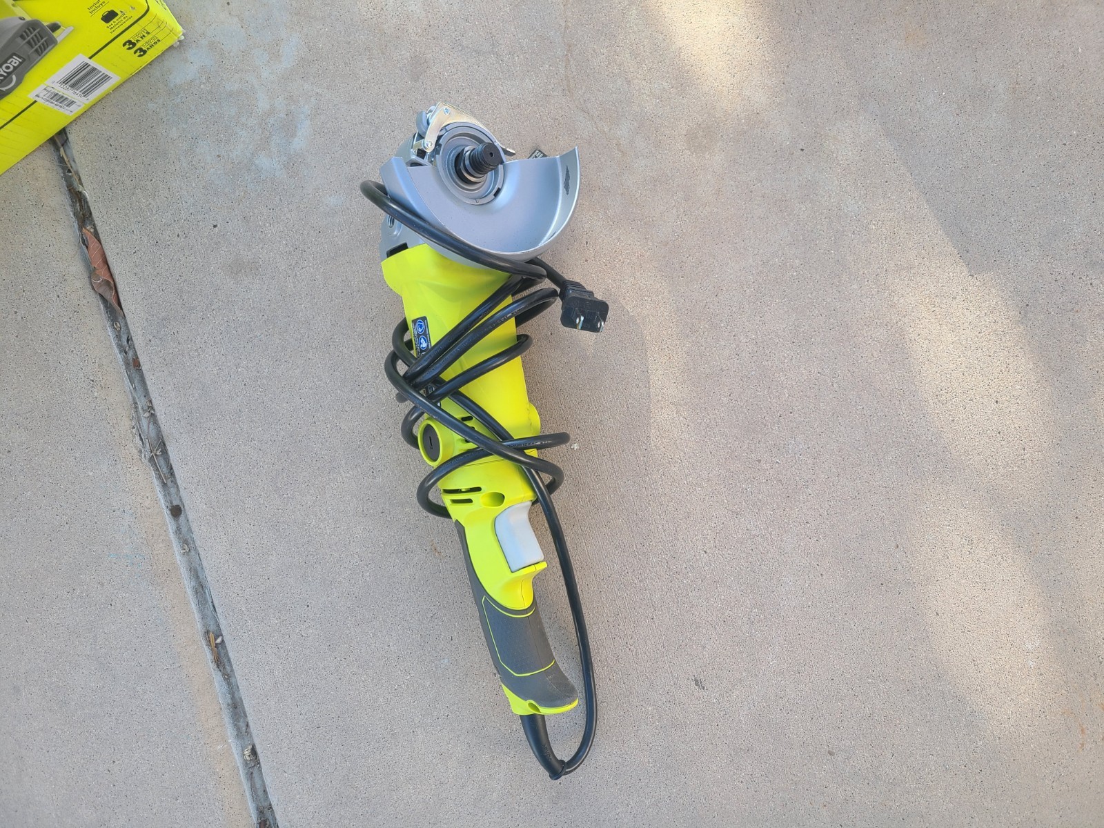 RYOBI Corded Electric Angle Grinder Rotary/Circular Action Green Gray Black