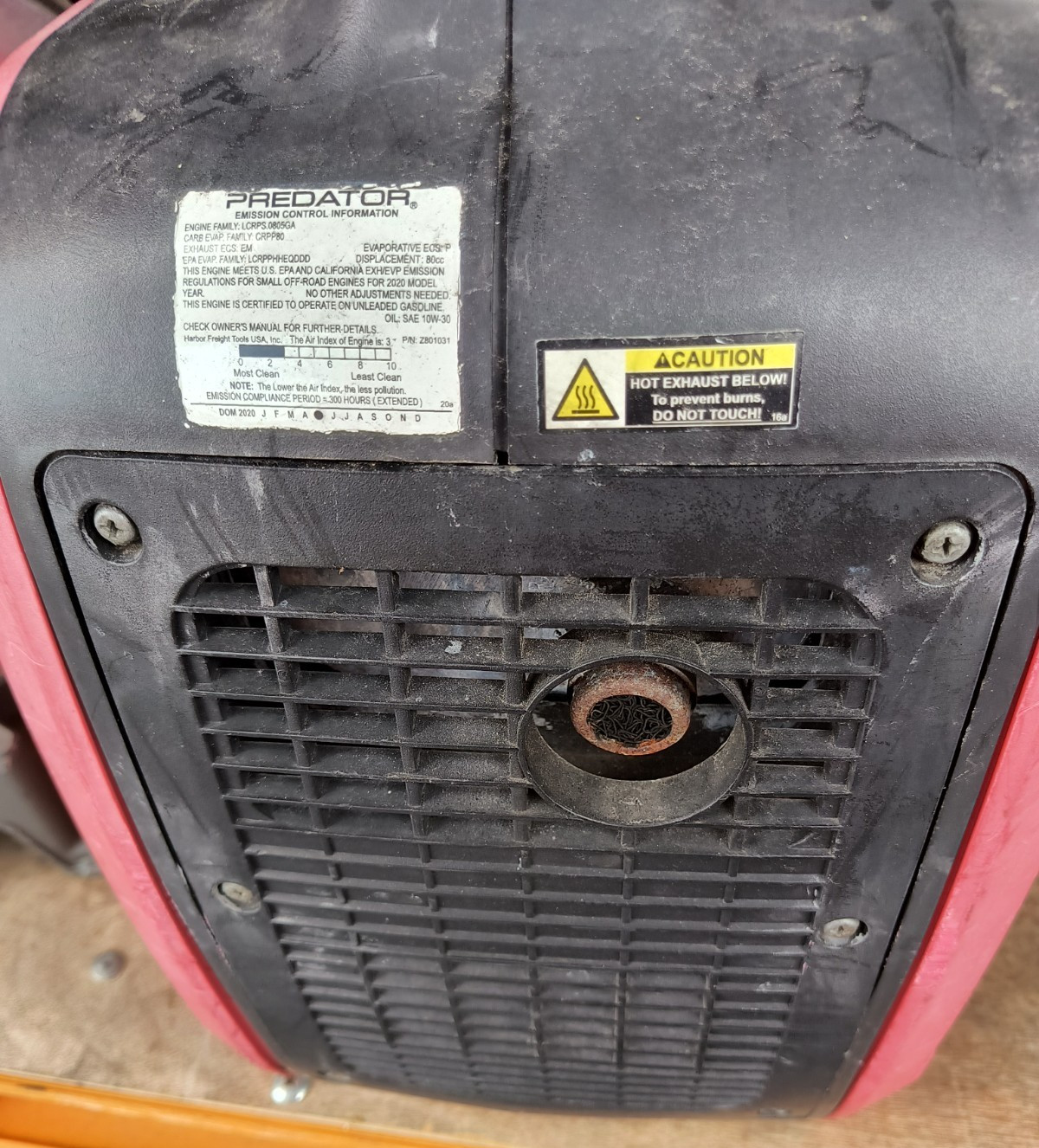 Predator Super Quiet Inverter 2000 Portable Gas Generator 1600W/2000W 120V Red