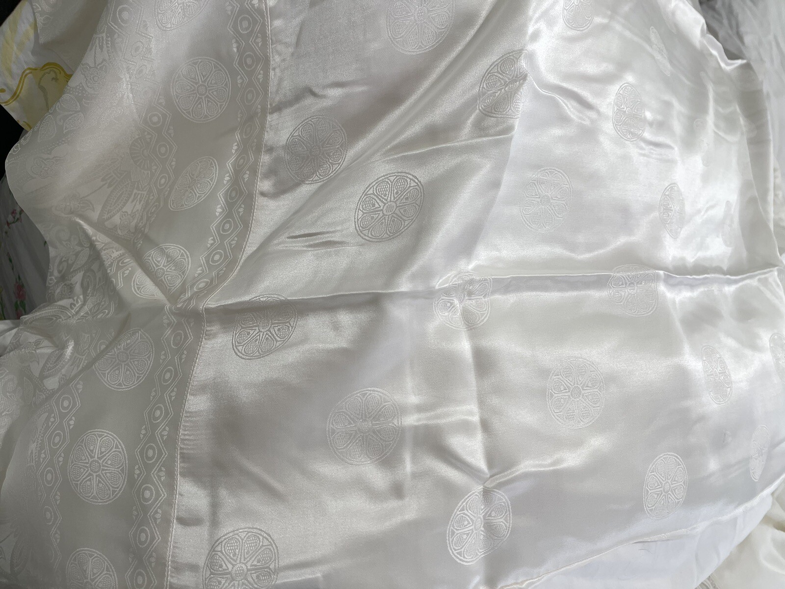 Cuddledown Italy NWT 1pc King Case 100% Silk Medallion Cream ONE PILLOWCASE