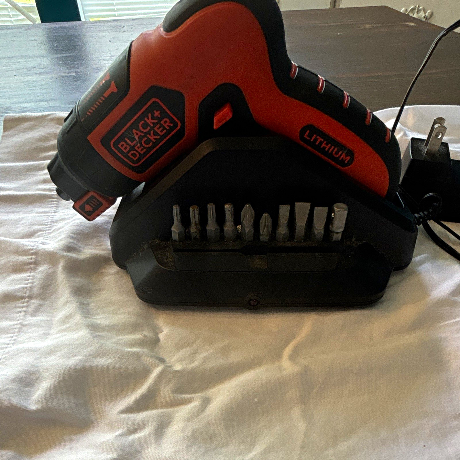 BLACK+DECKER PD600 3.6V Li-Ion Cordless Screwdriver LED 16pc w/Charger