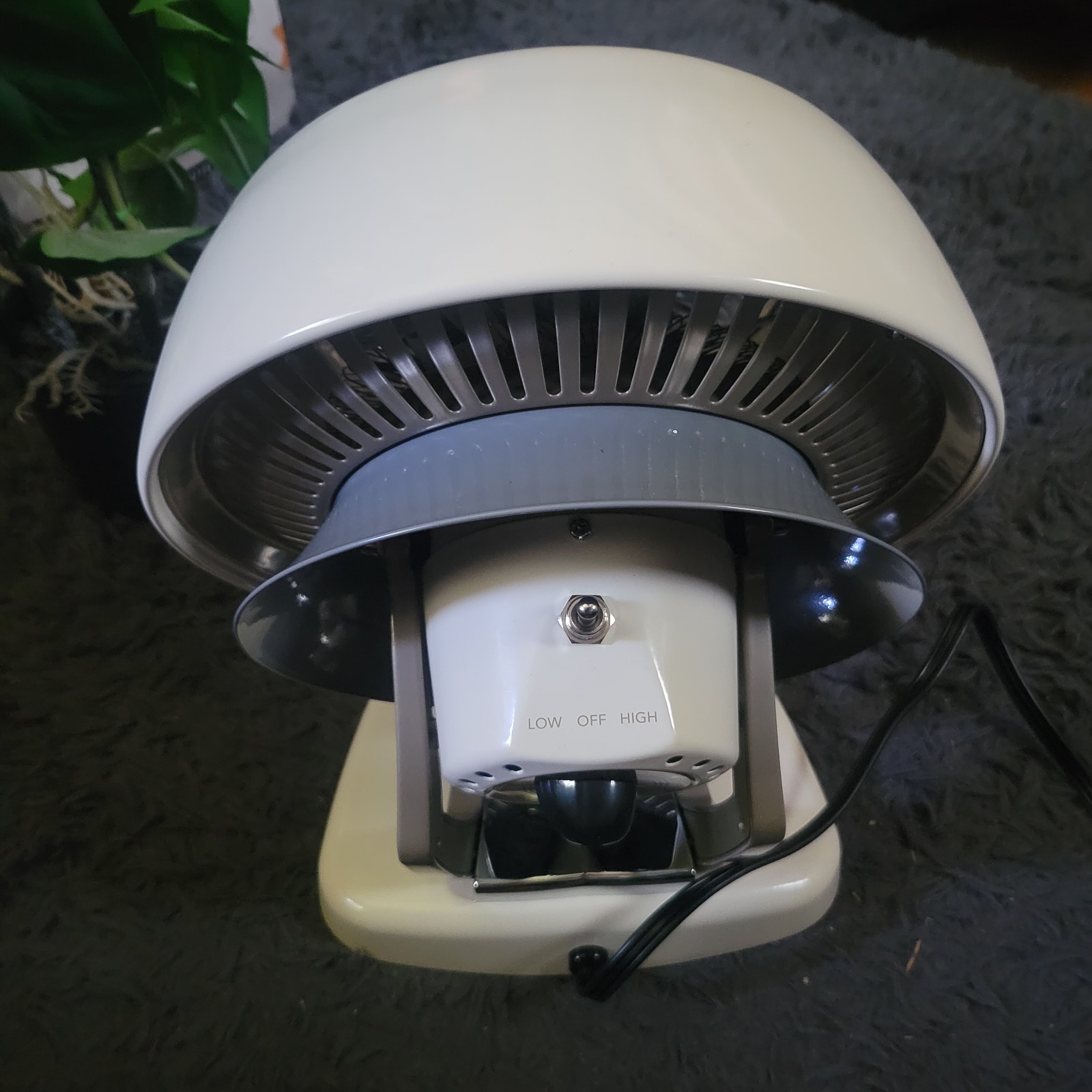 Vornado VHeat Retro Vintage Whole Room Space Heater Metal Open Box