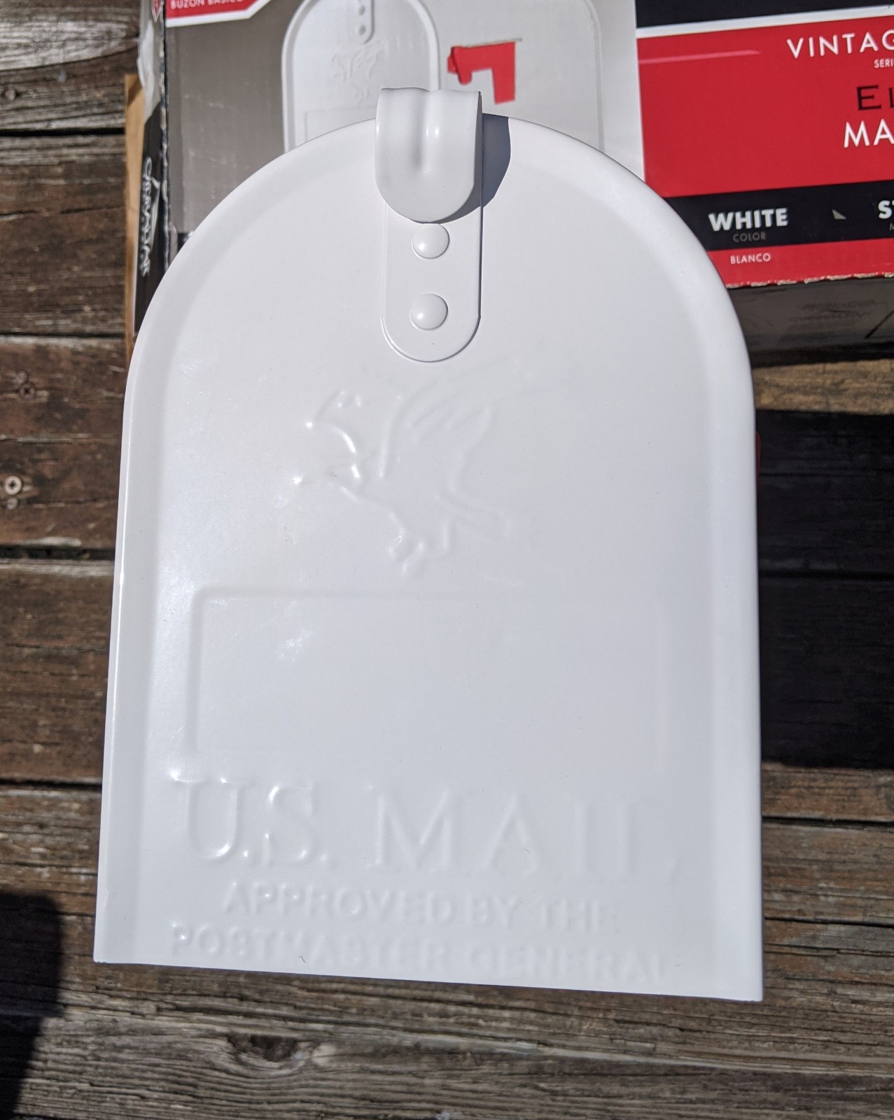 Gibraltar White Metal Mailbox Model E1100W00 Made in USA Gently Used