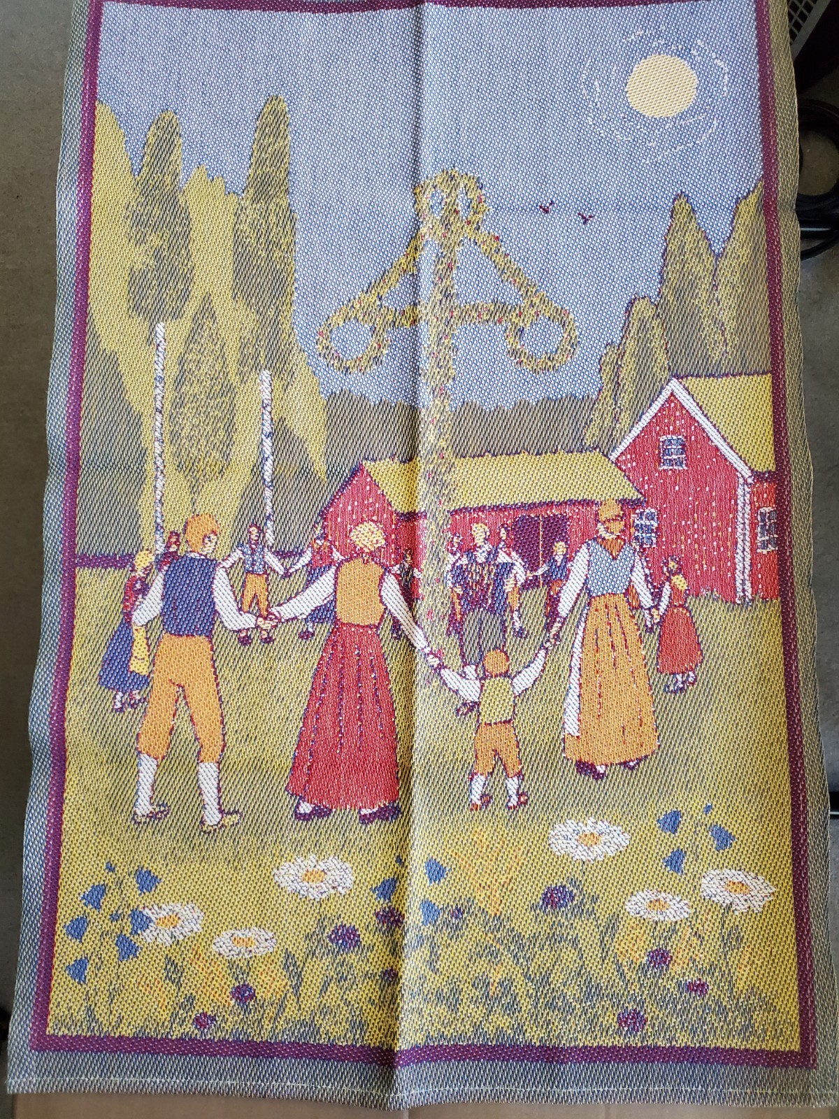 Swedish Ekelund MidSommar dancing around maypole towel / wall hanging md Sweden