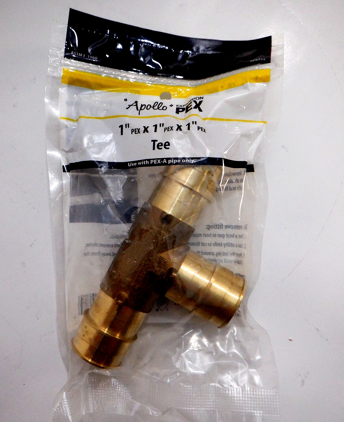 Apollo Retail 1 In. x 1 In. x 1 In. Barb Brass PEX Tee, Type A EPXT11