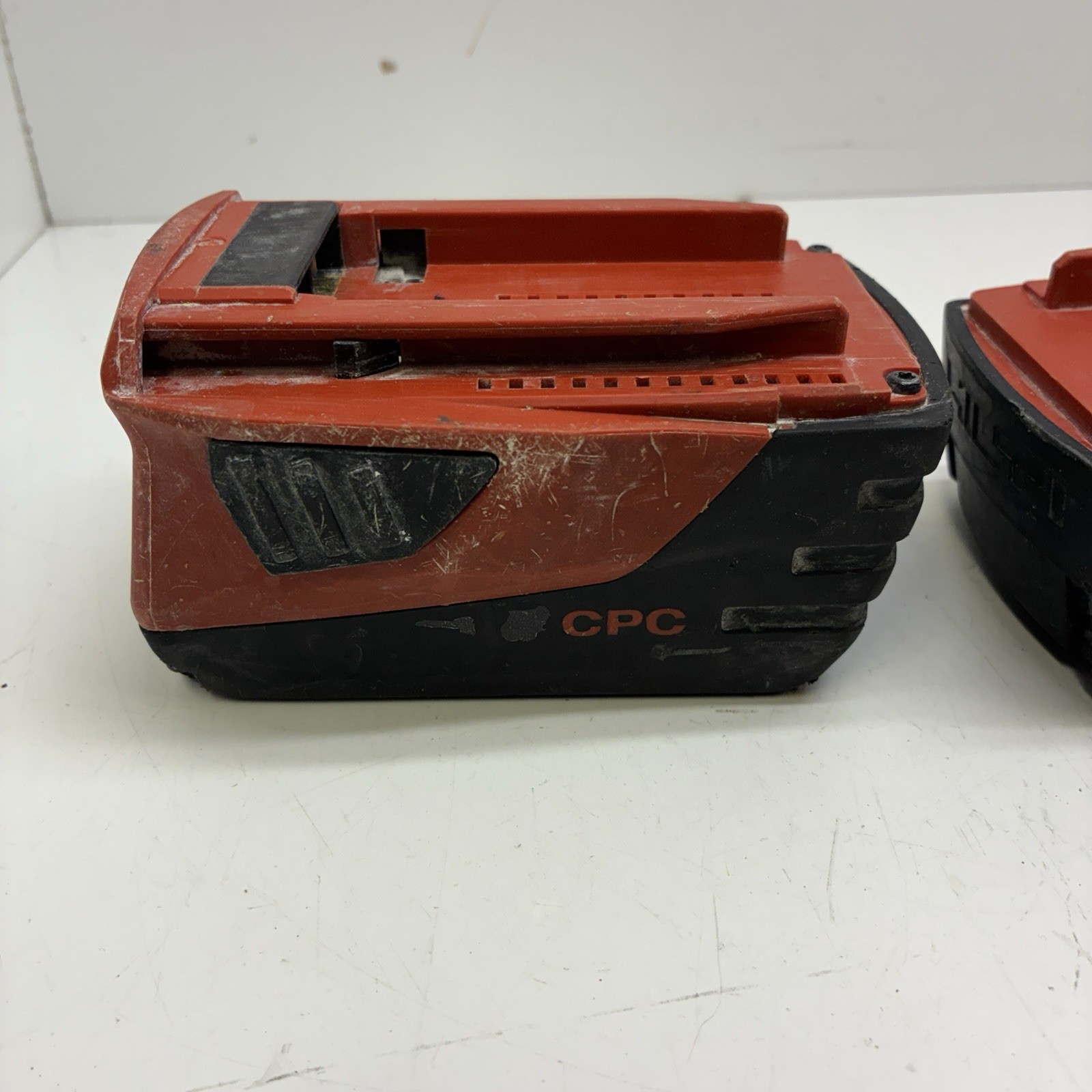 2 Hilti Batteries B 18/5.2 And B 22/4.0